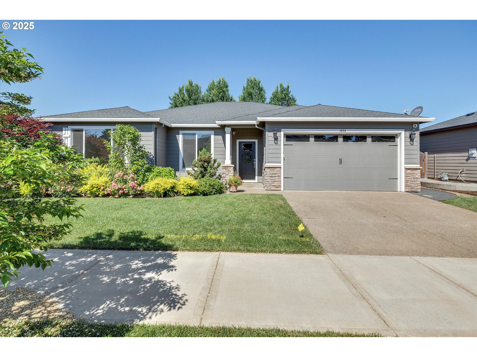 property viewer photo 1