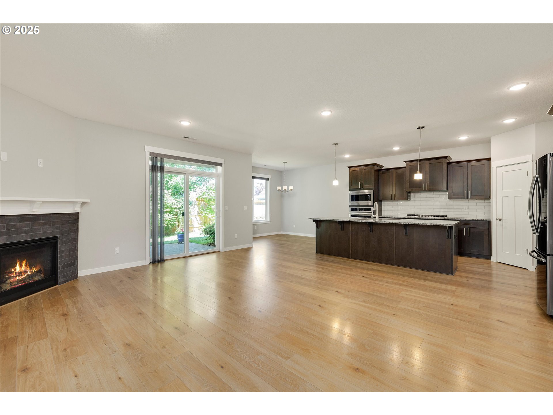 property viewer photo 11
