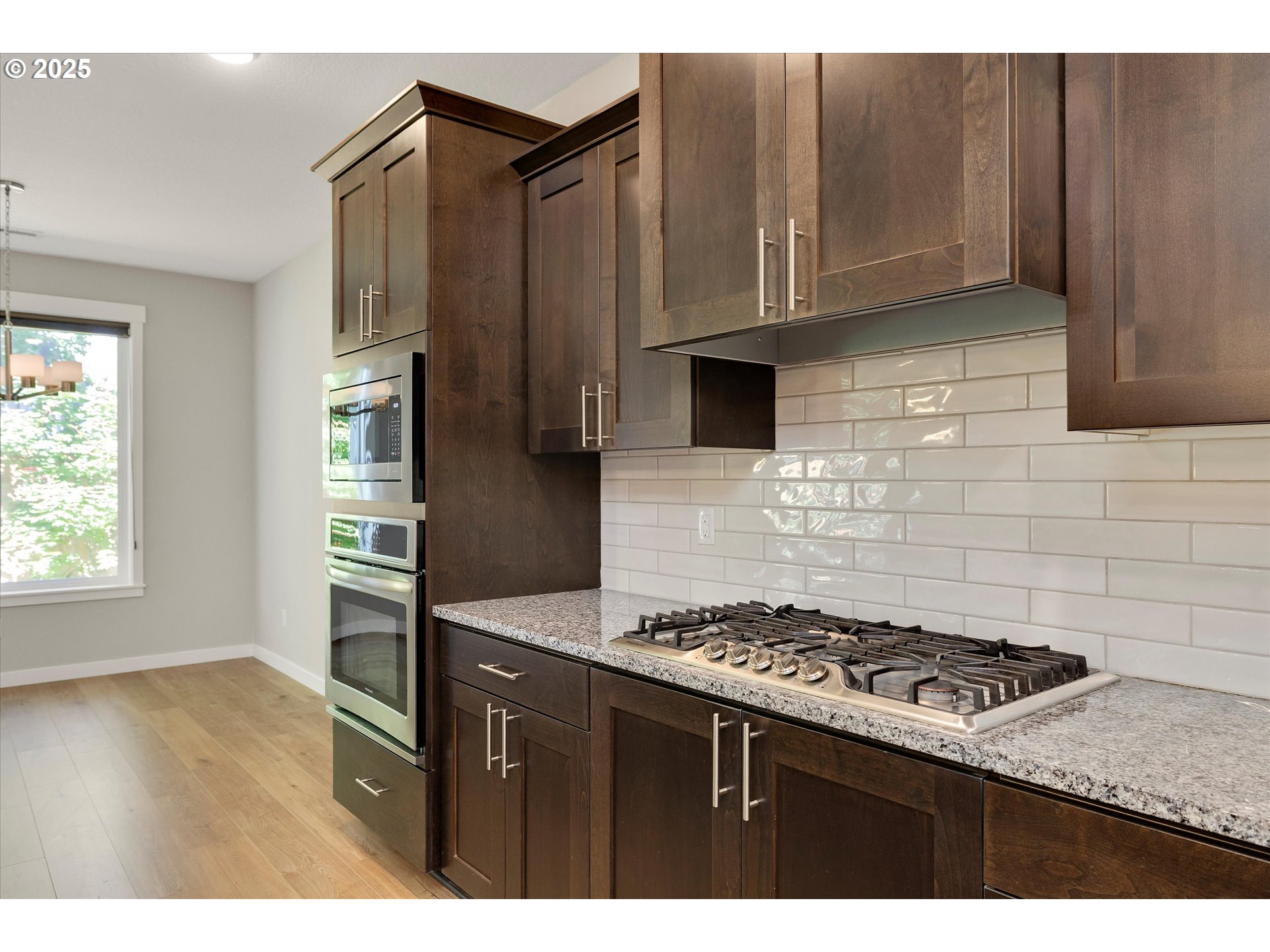 property viewer photo 16