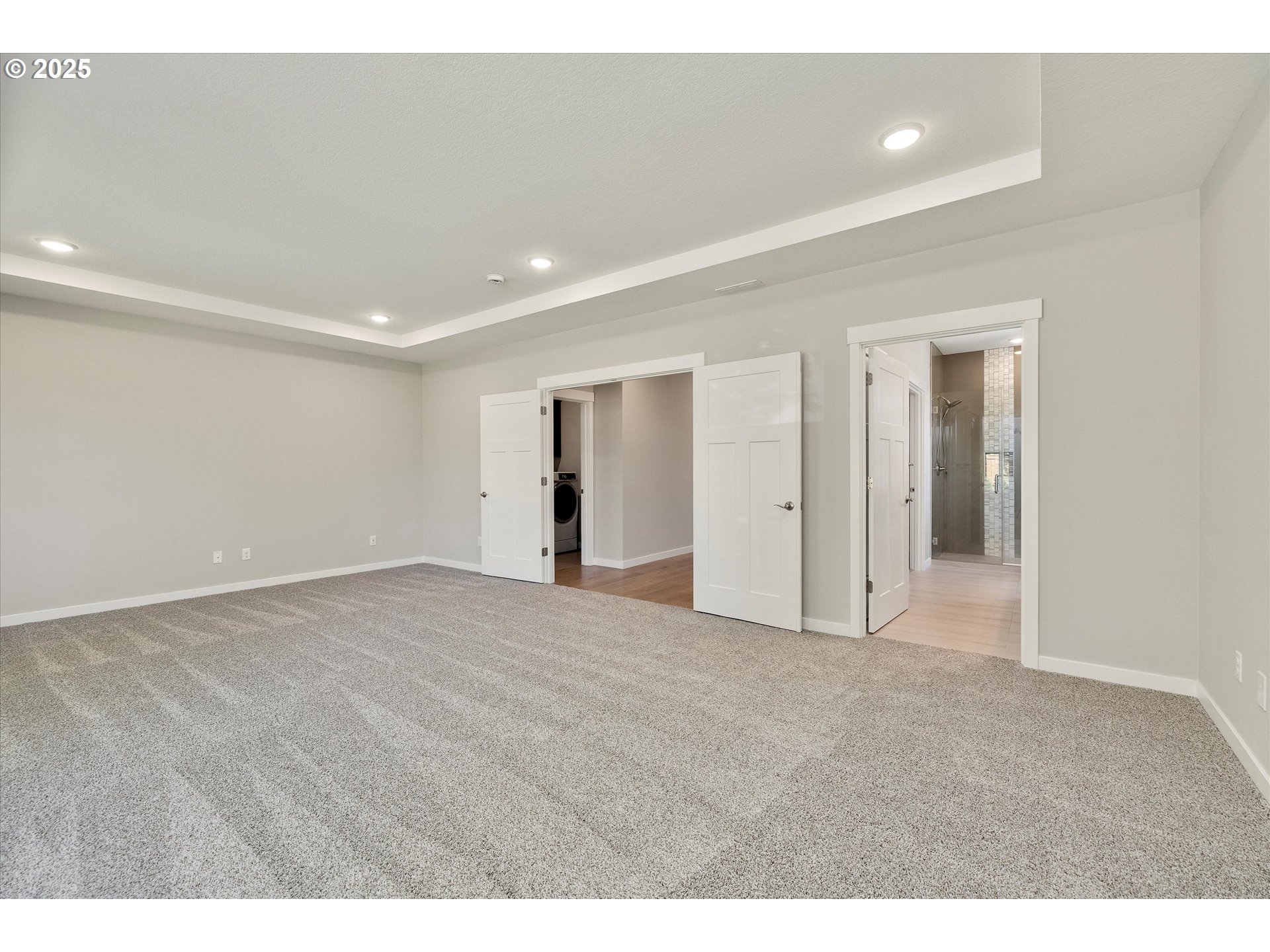 property viewer photo 24