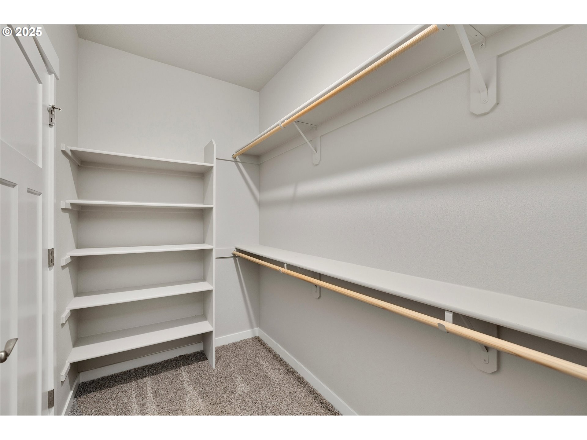 property viewer photo 27