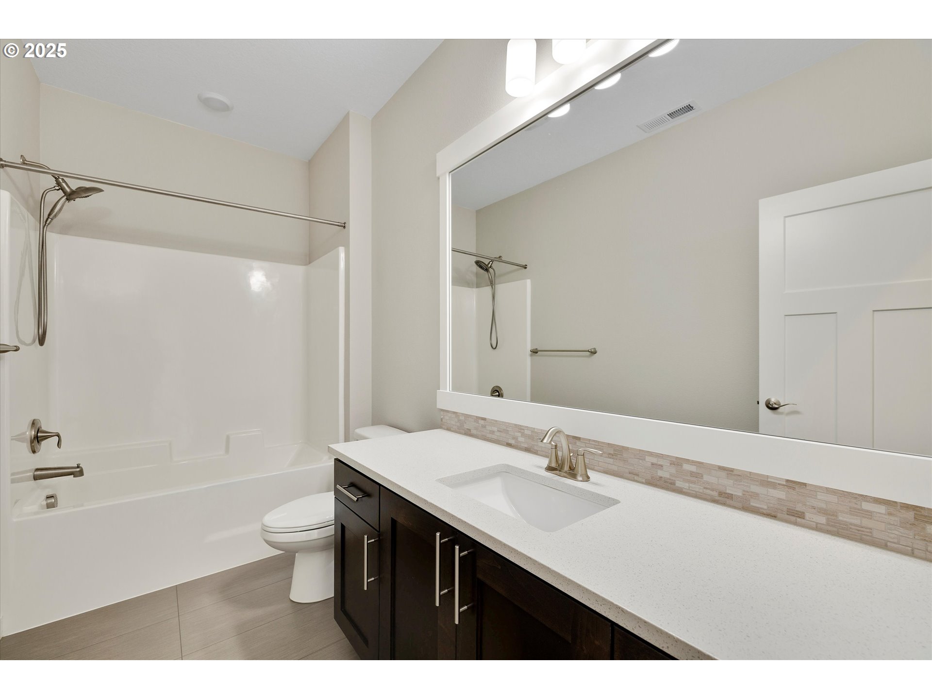 property viewer photo 31