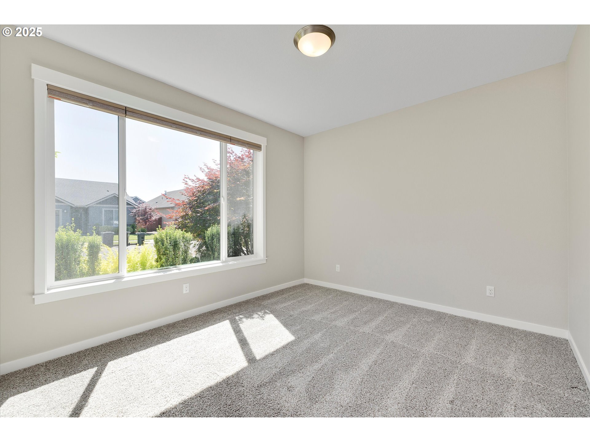 property viewer photo 32