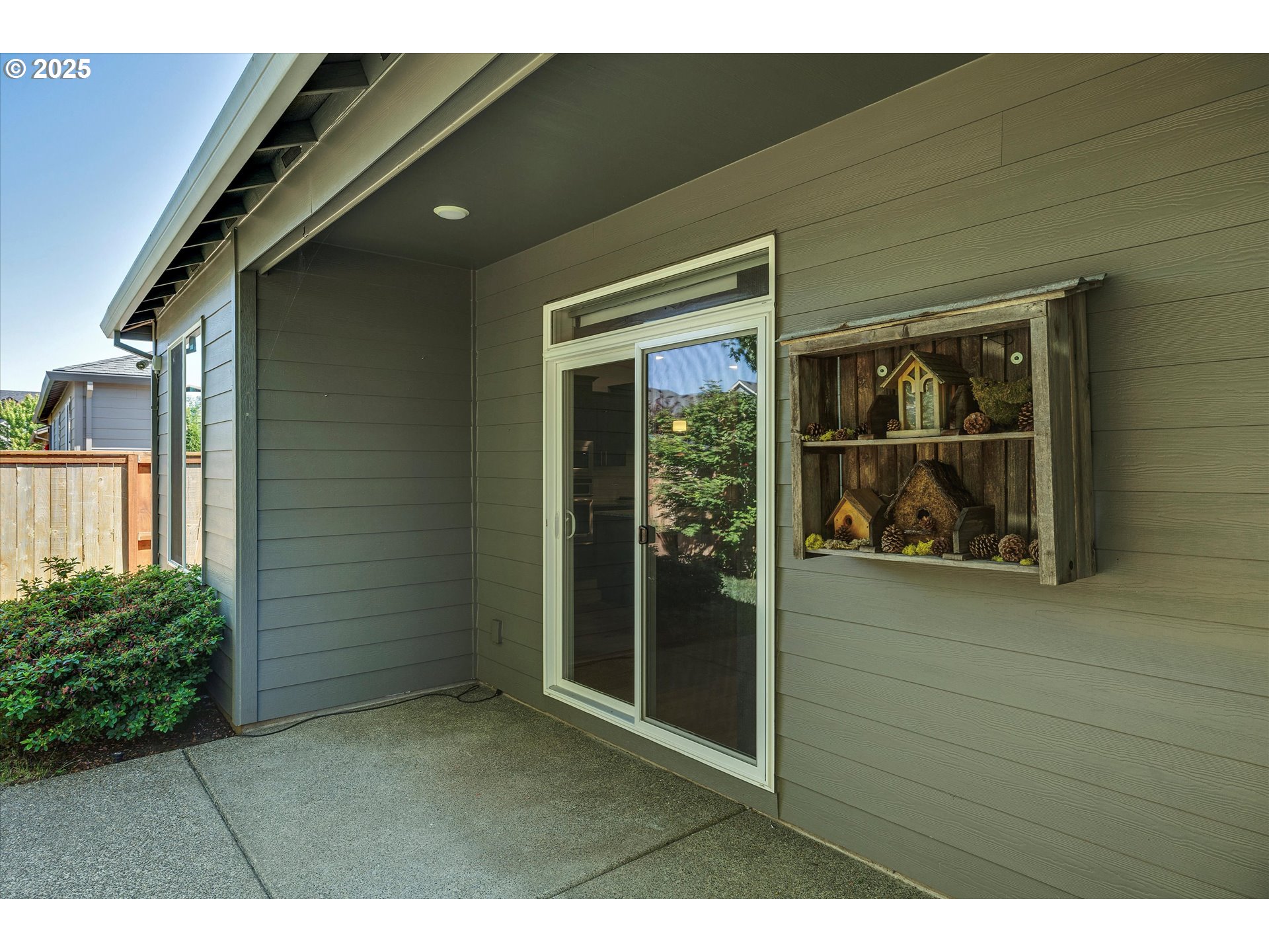 property viewer photo 35
