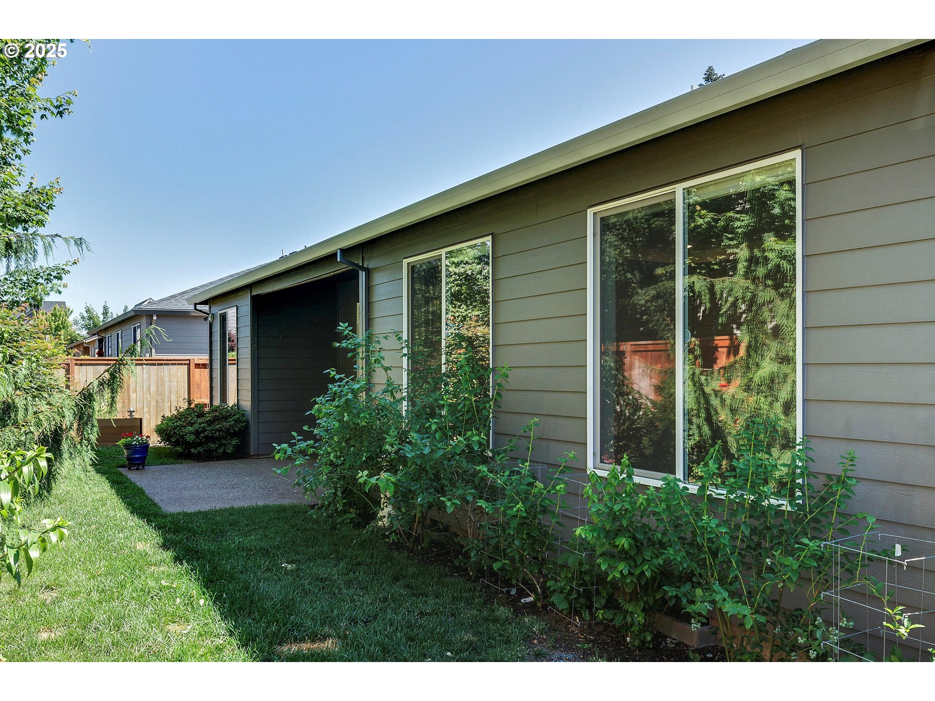 property viewer photo 38