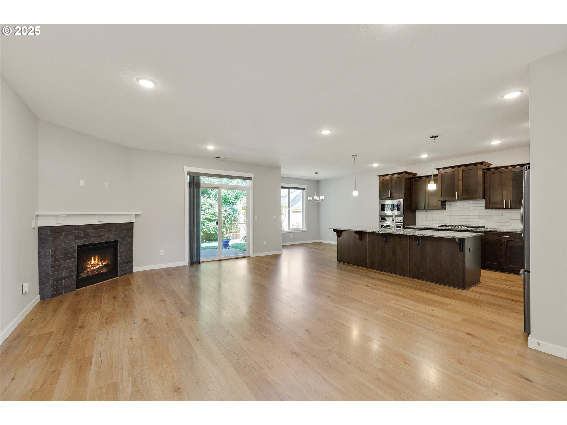 property viewer photo 8