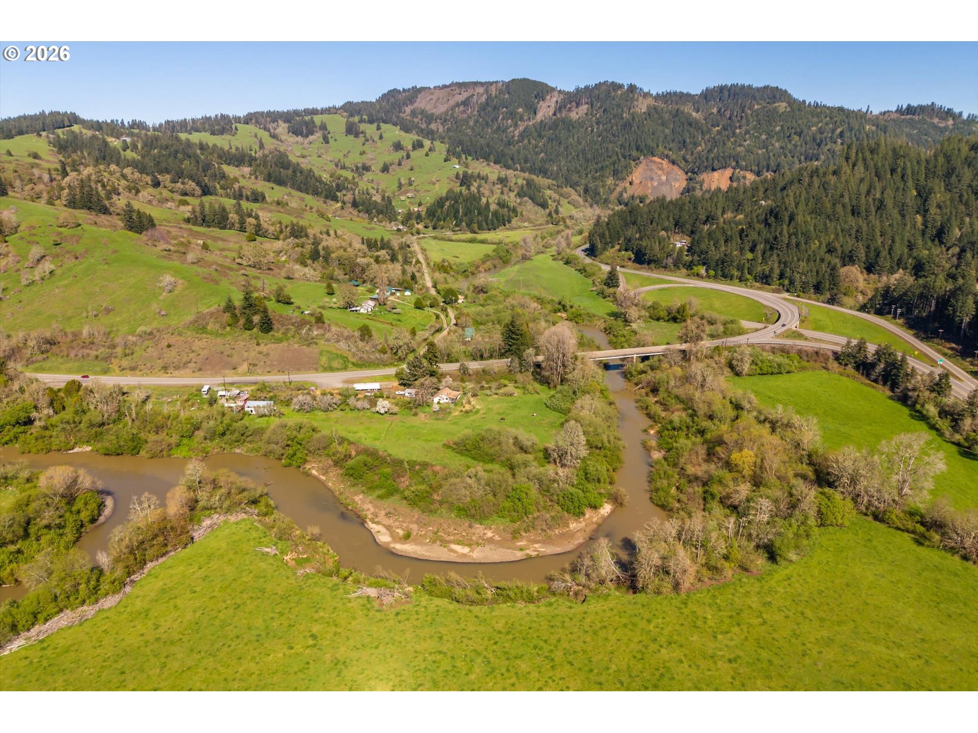 main property photo 5
