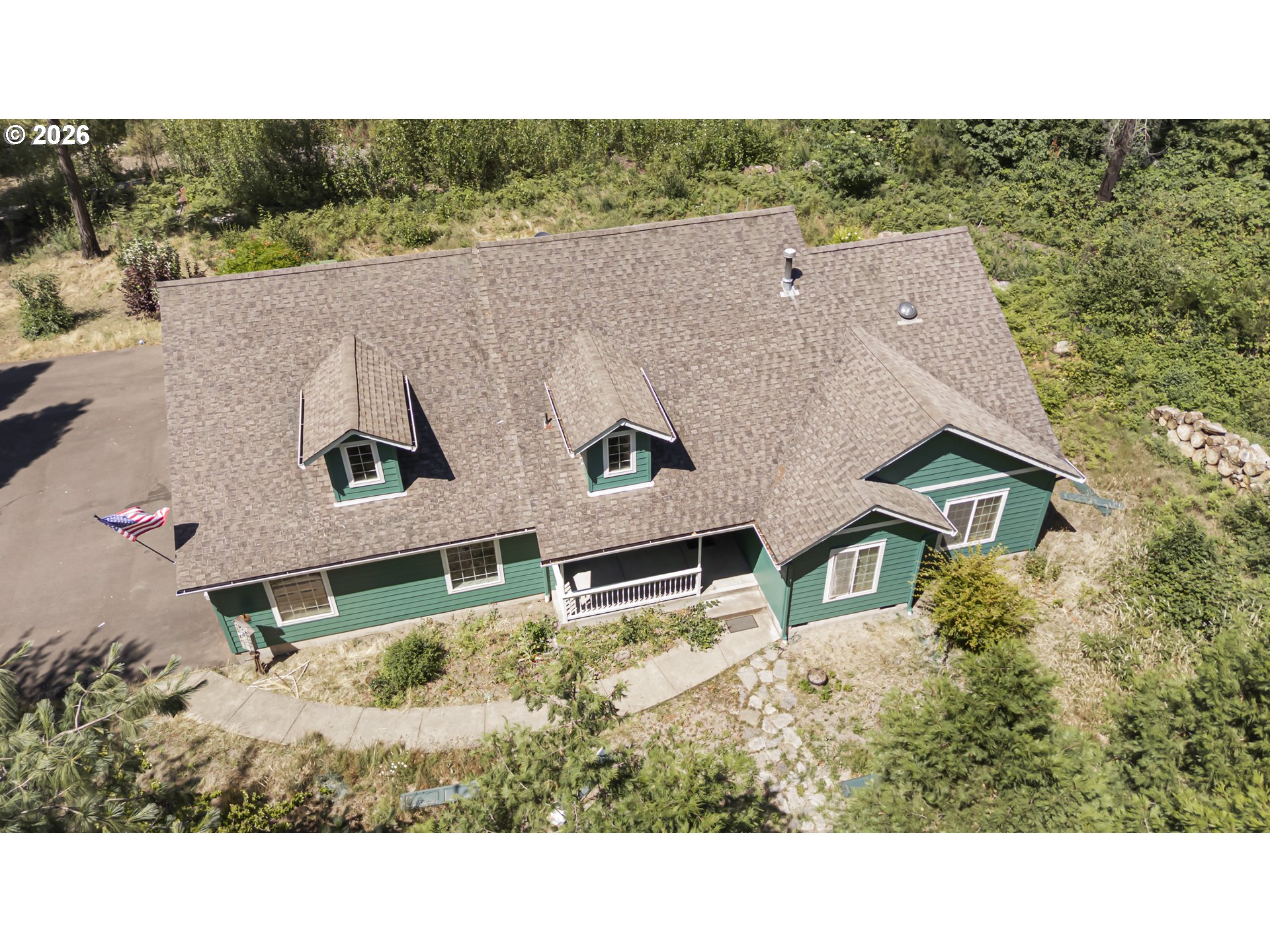 main property photo 26