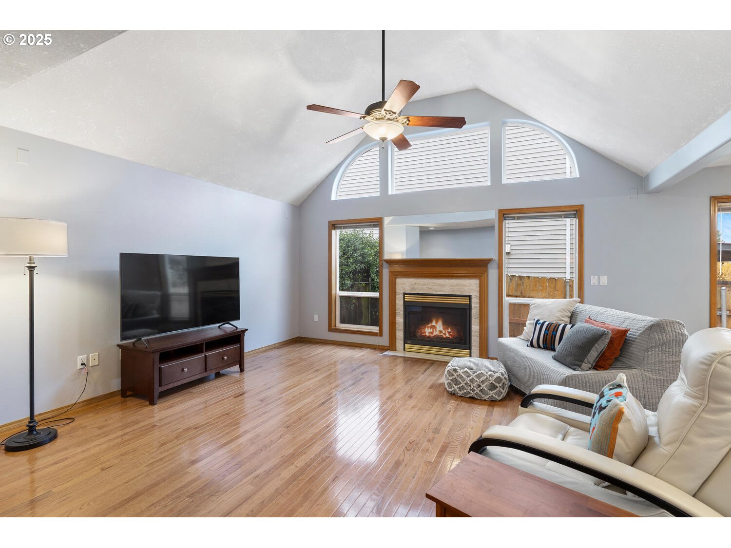 property viewer photo 13