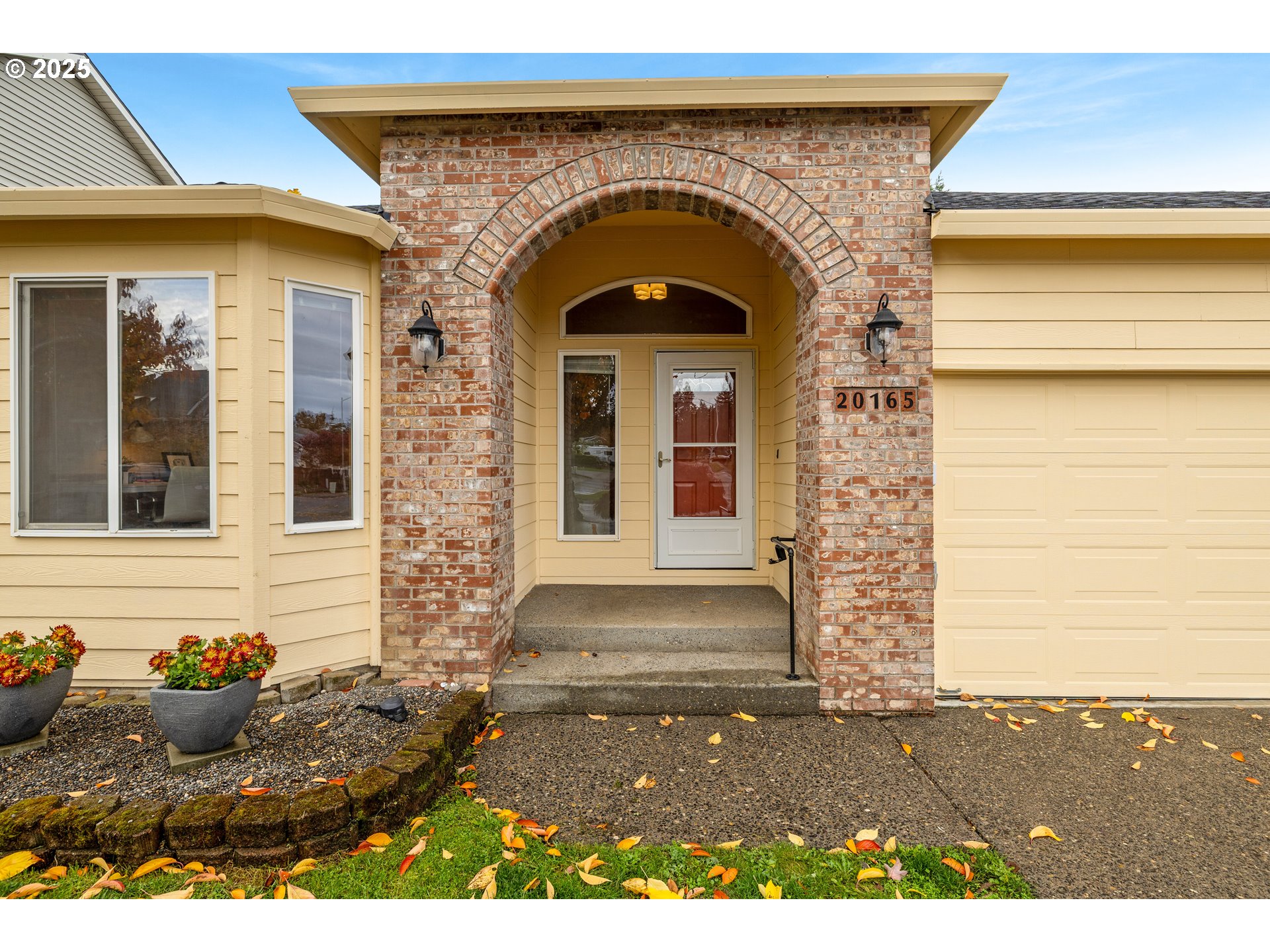 property viewer photo 2