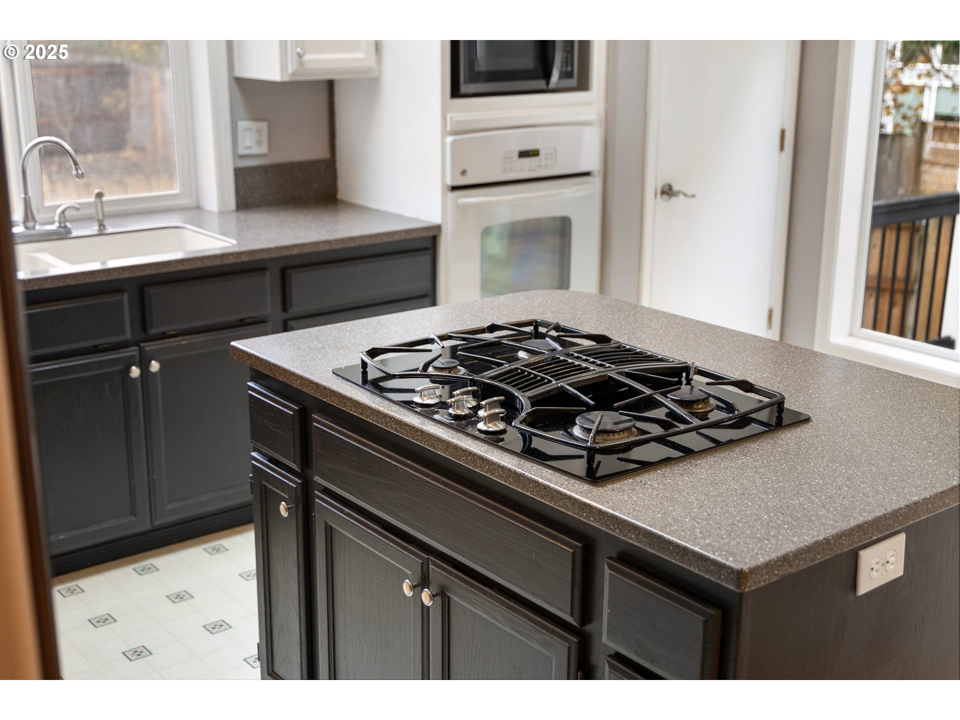 property viewer photo 25