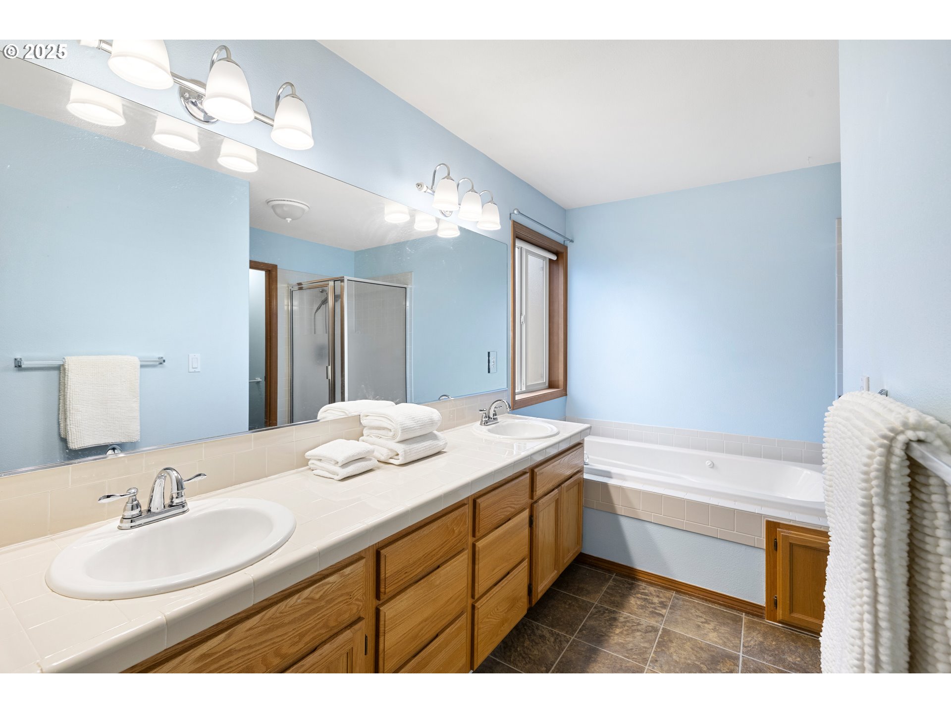 property viewer photo 33