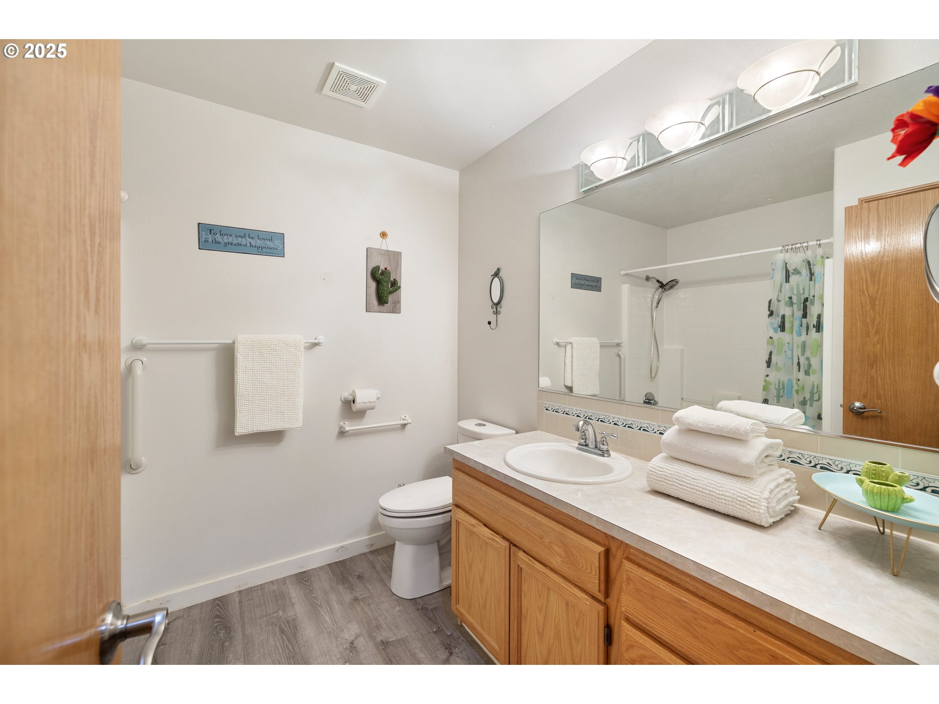 property viewer photo 38