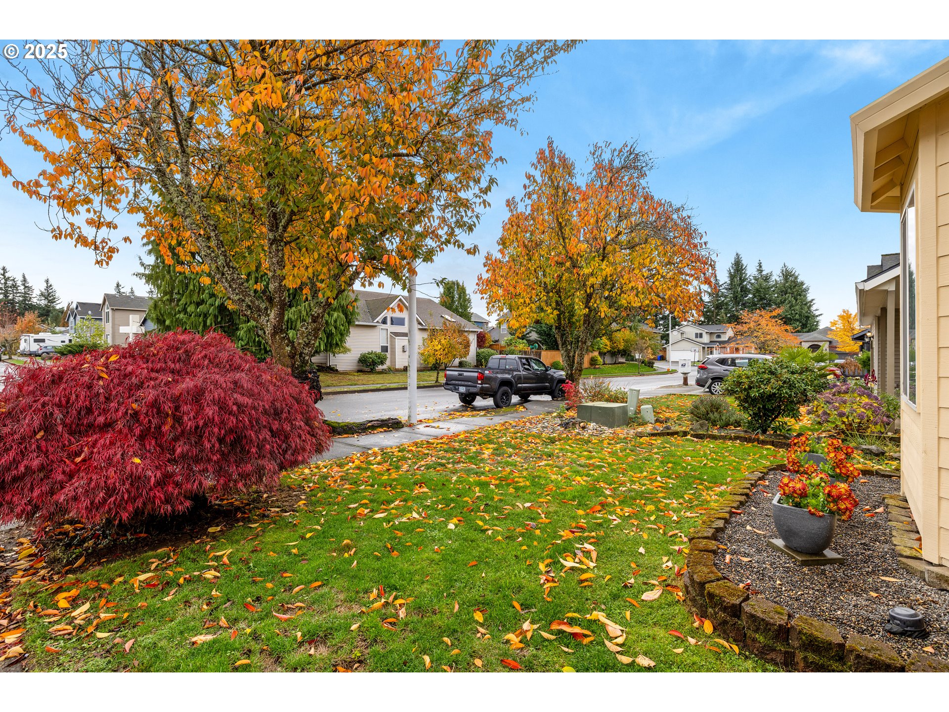 property viewer photo 7