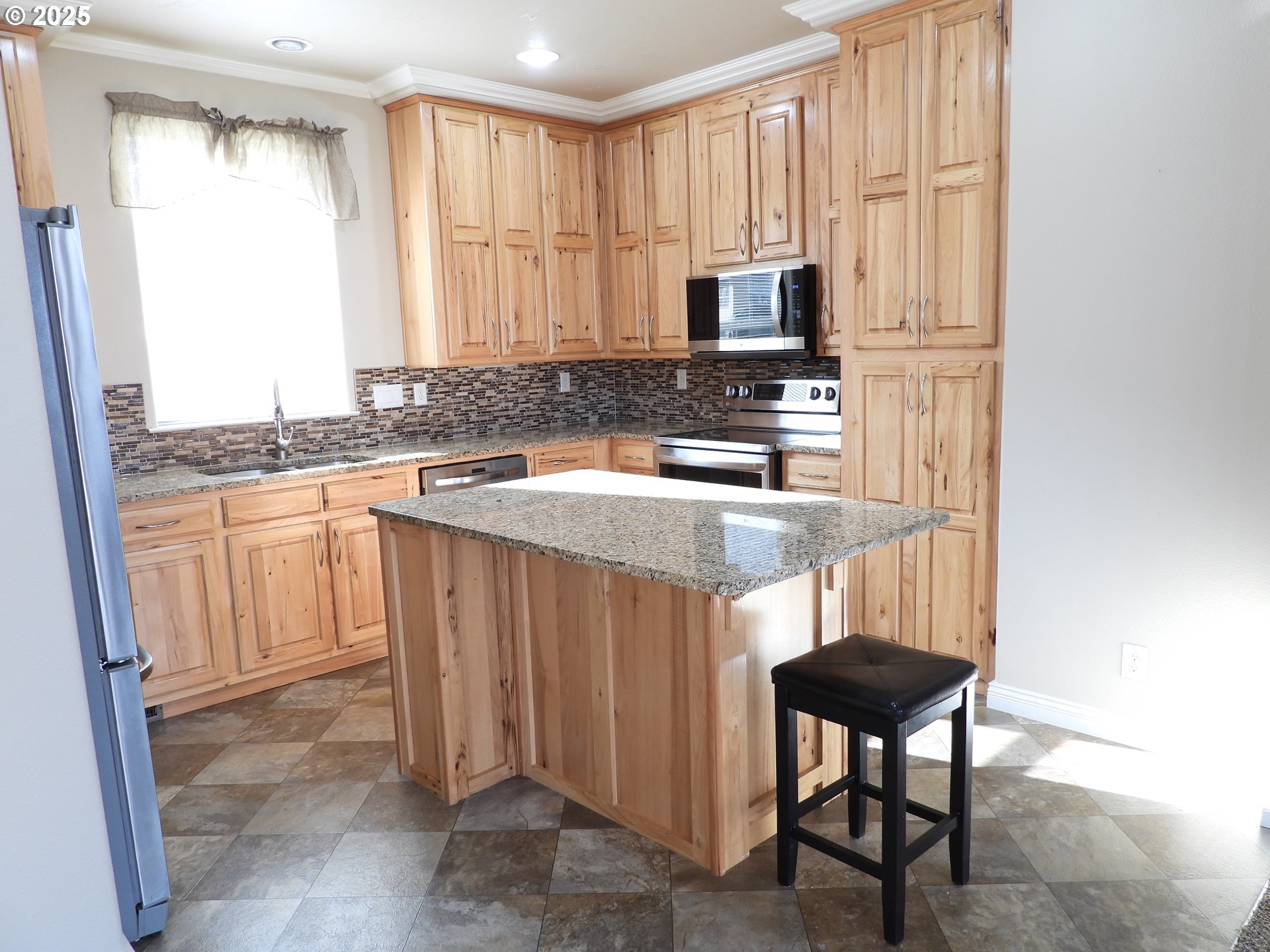 property viewer photo 1