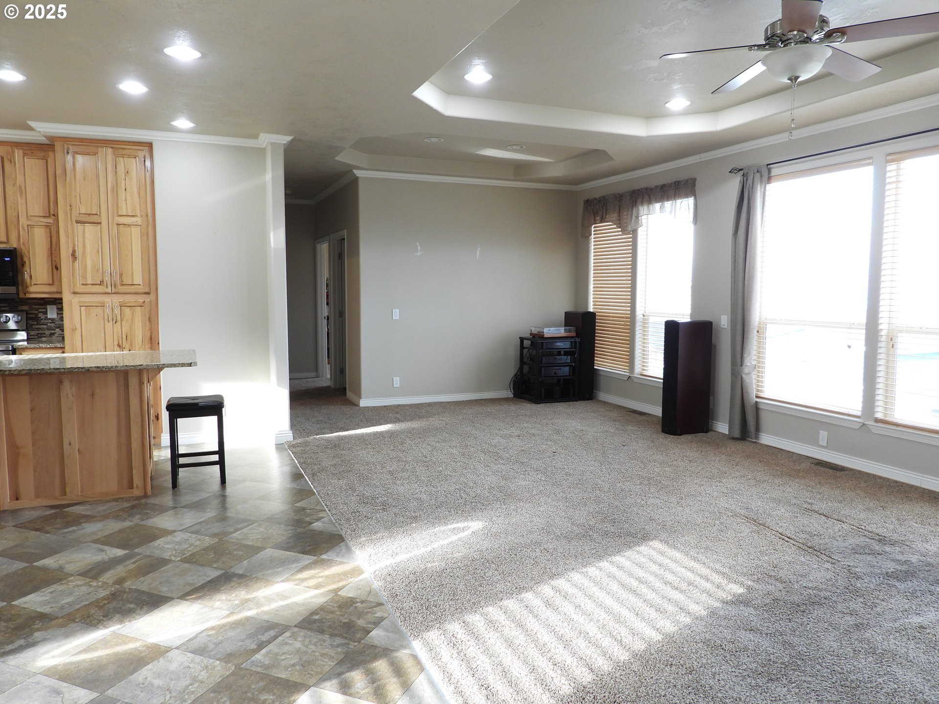 property viewer photo 6