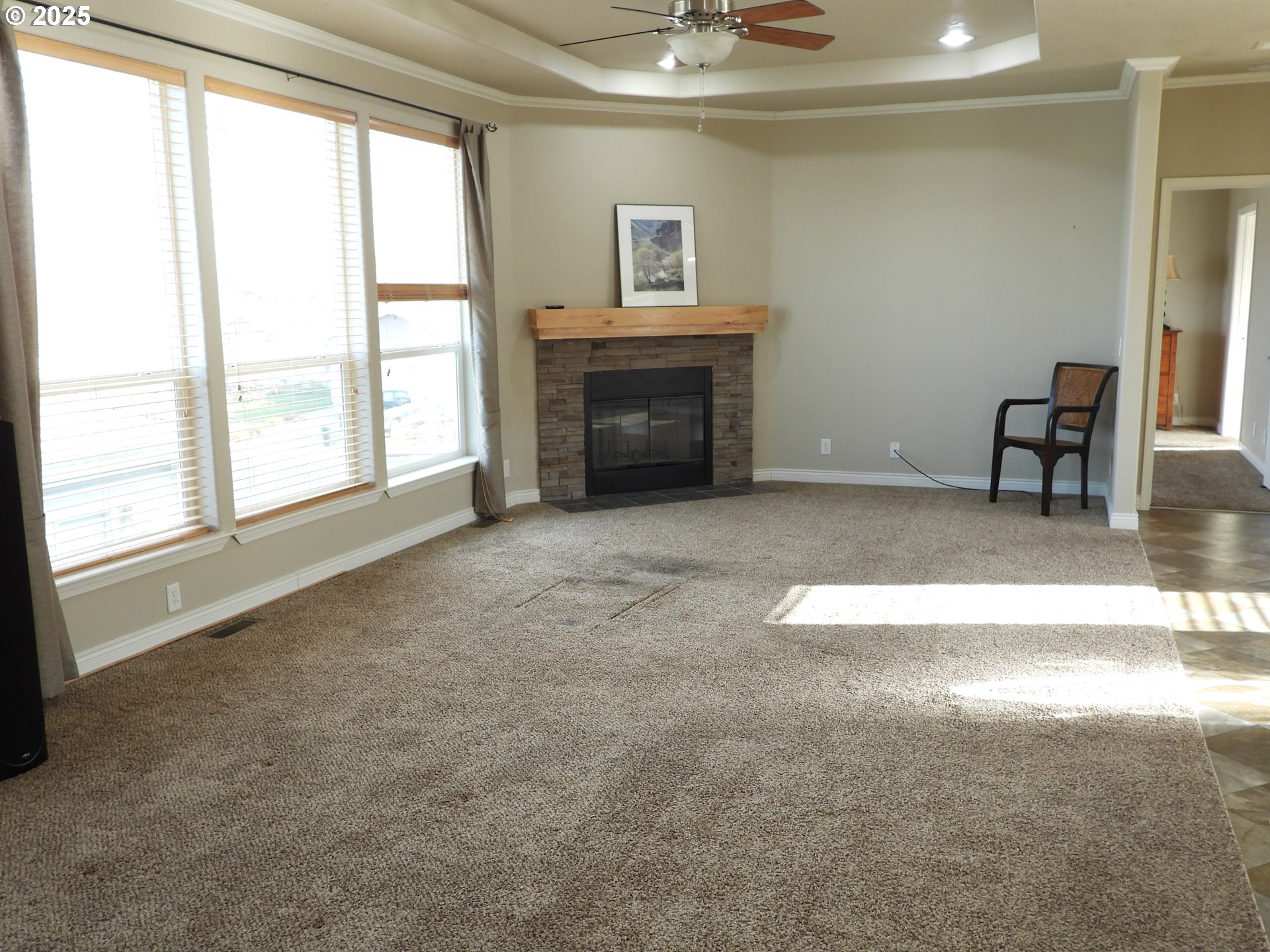 property viewer photo 8