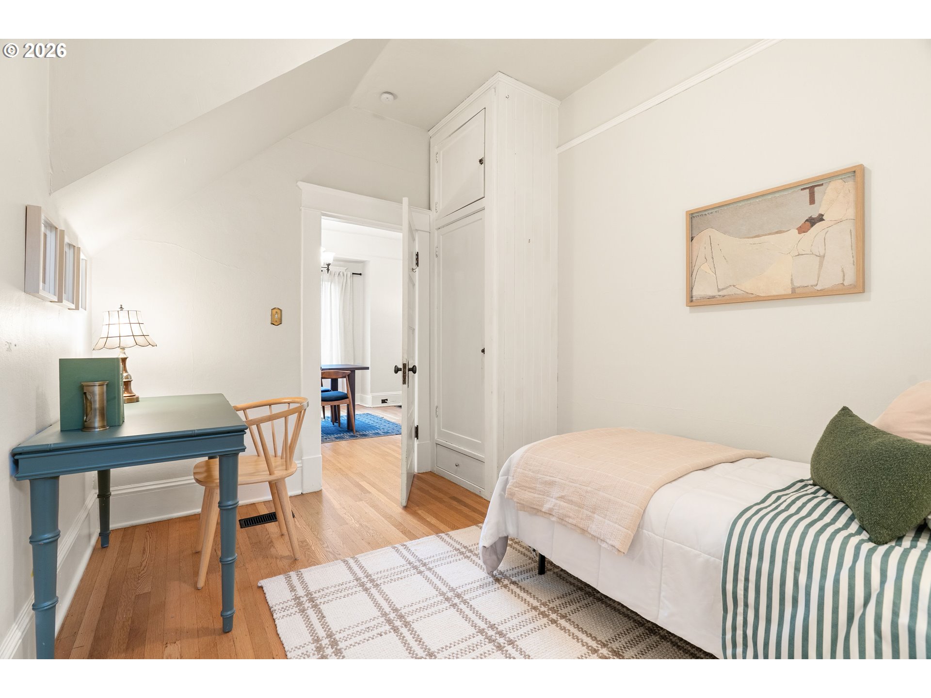property viewer photo 16