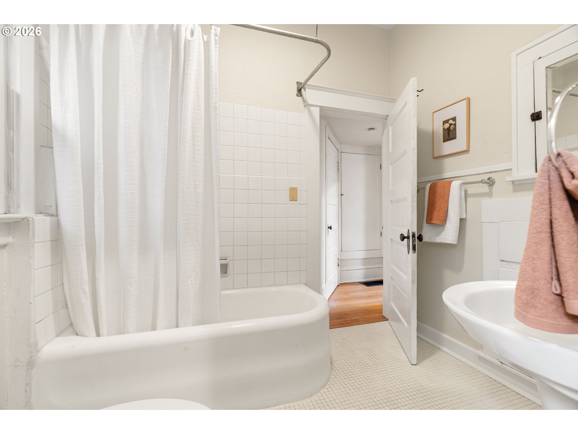 property viewer photo 17