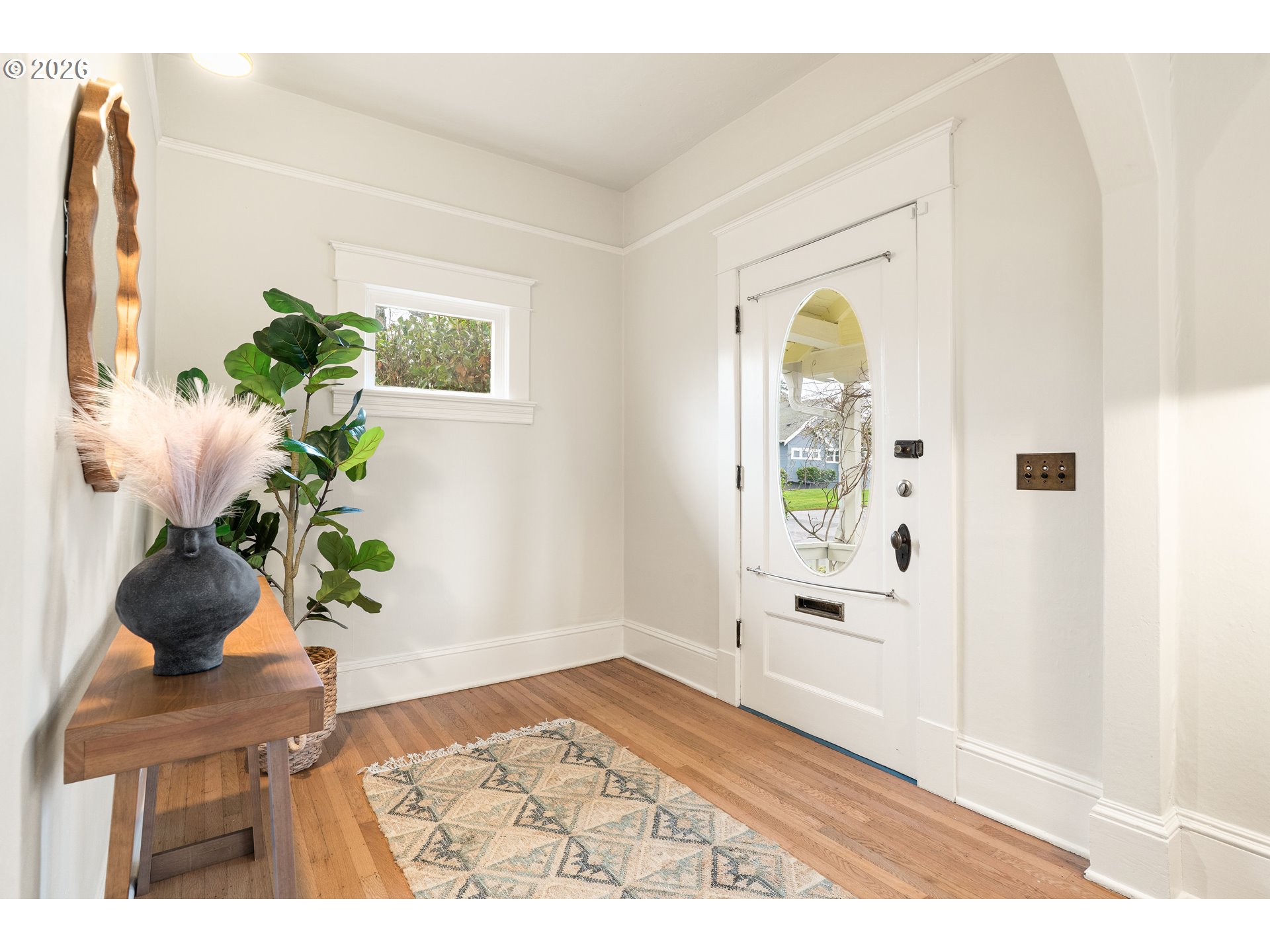 property viewer photo 2