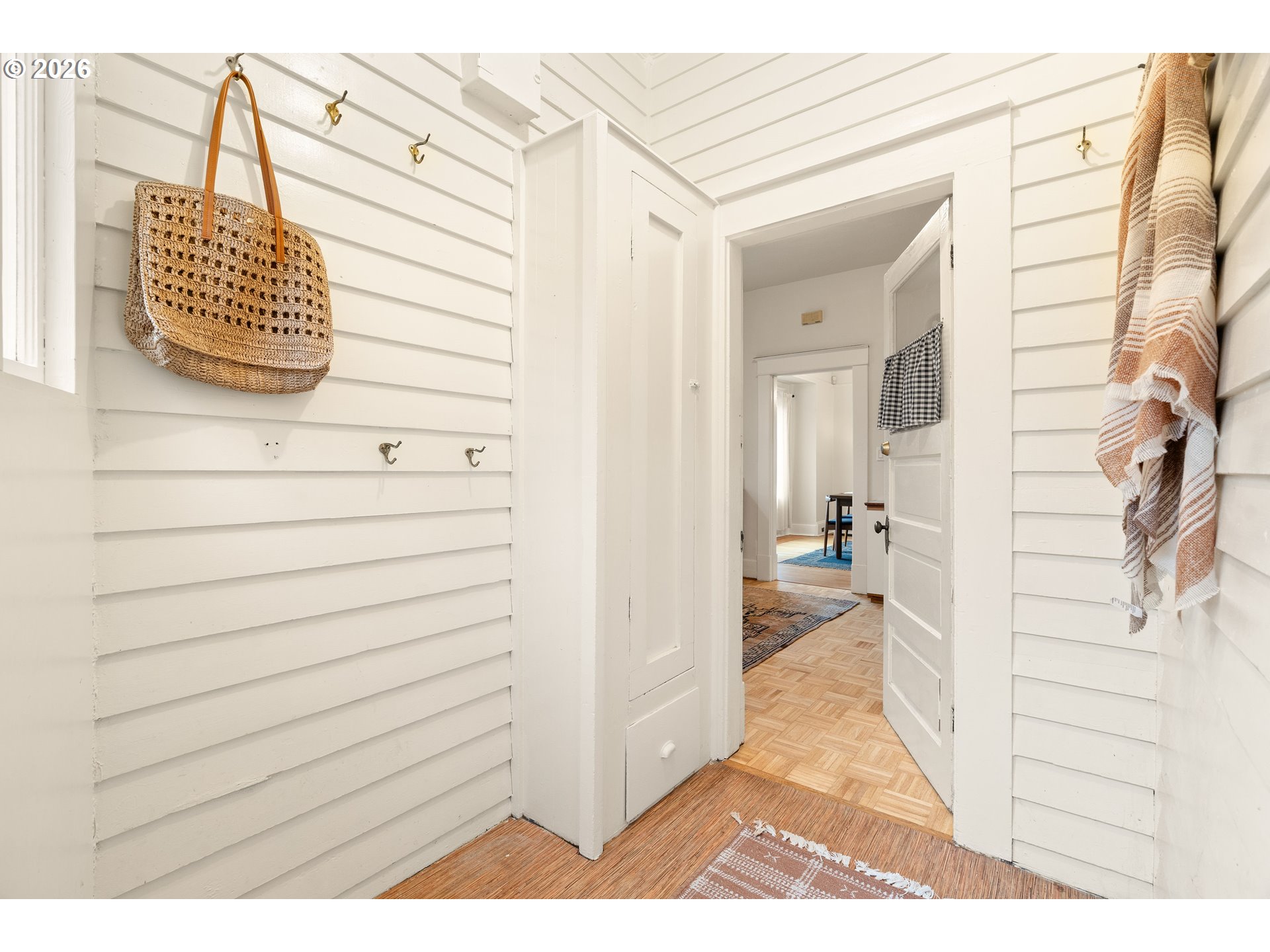 property viewer photo 26