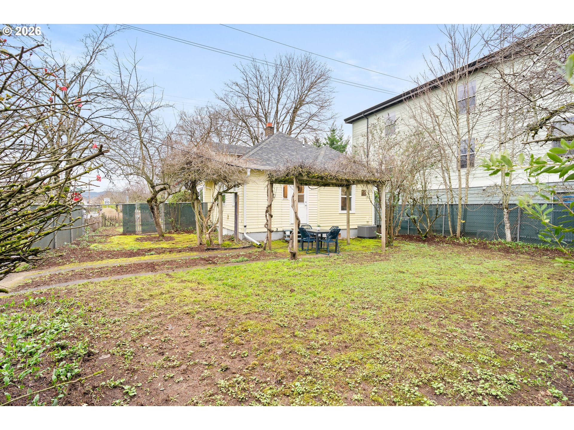 property viewer photo 32