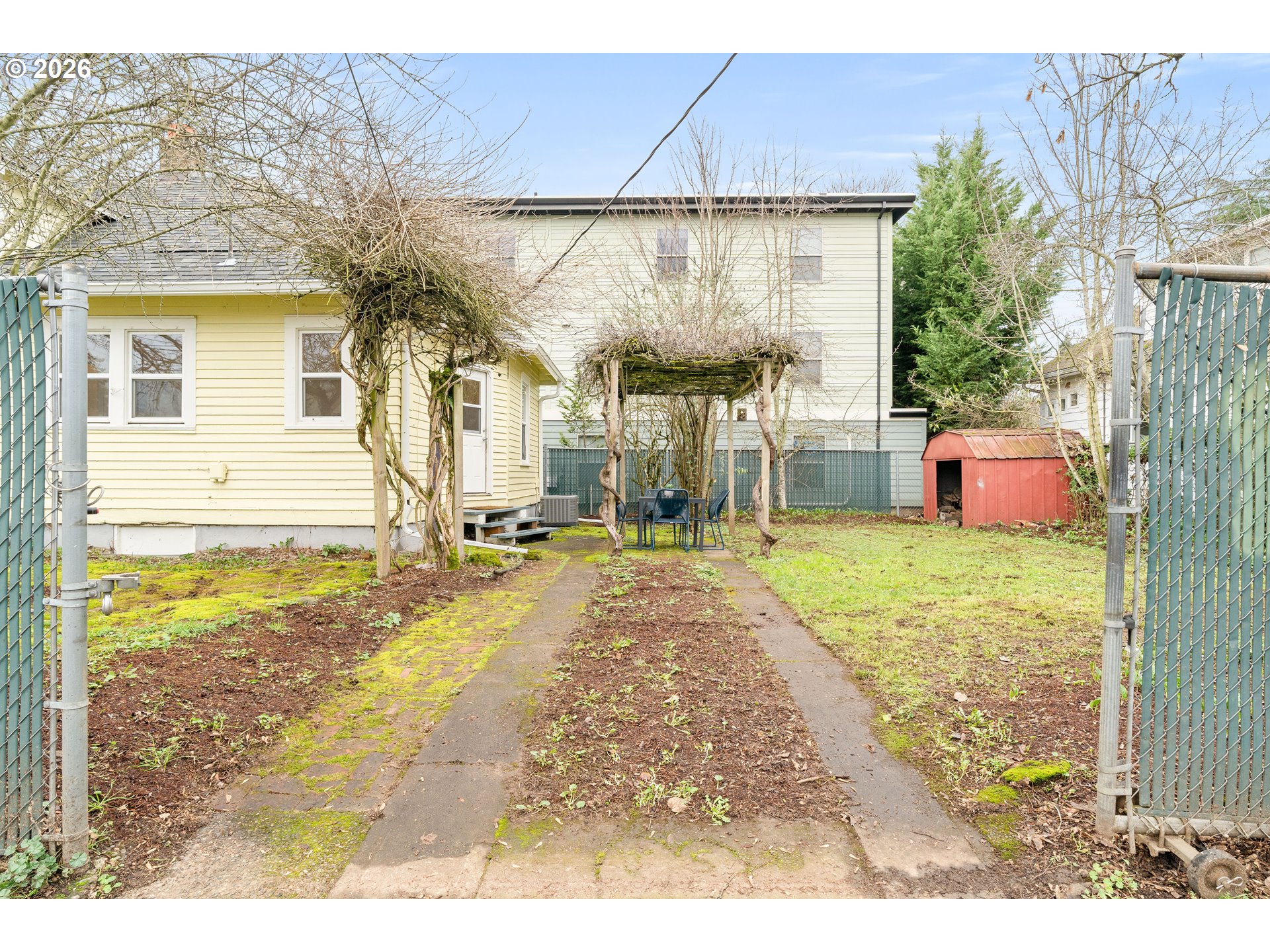property viewer photo 37