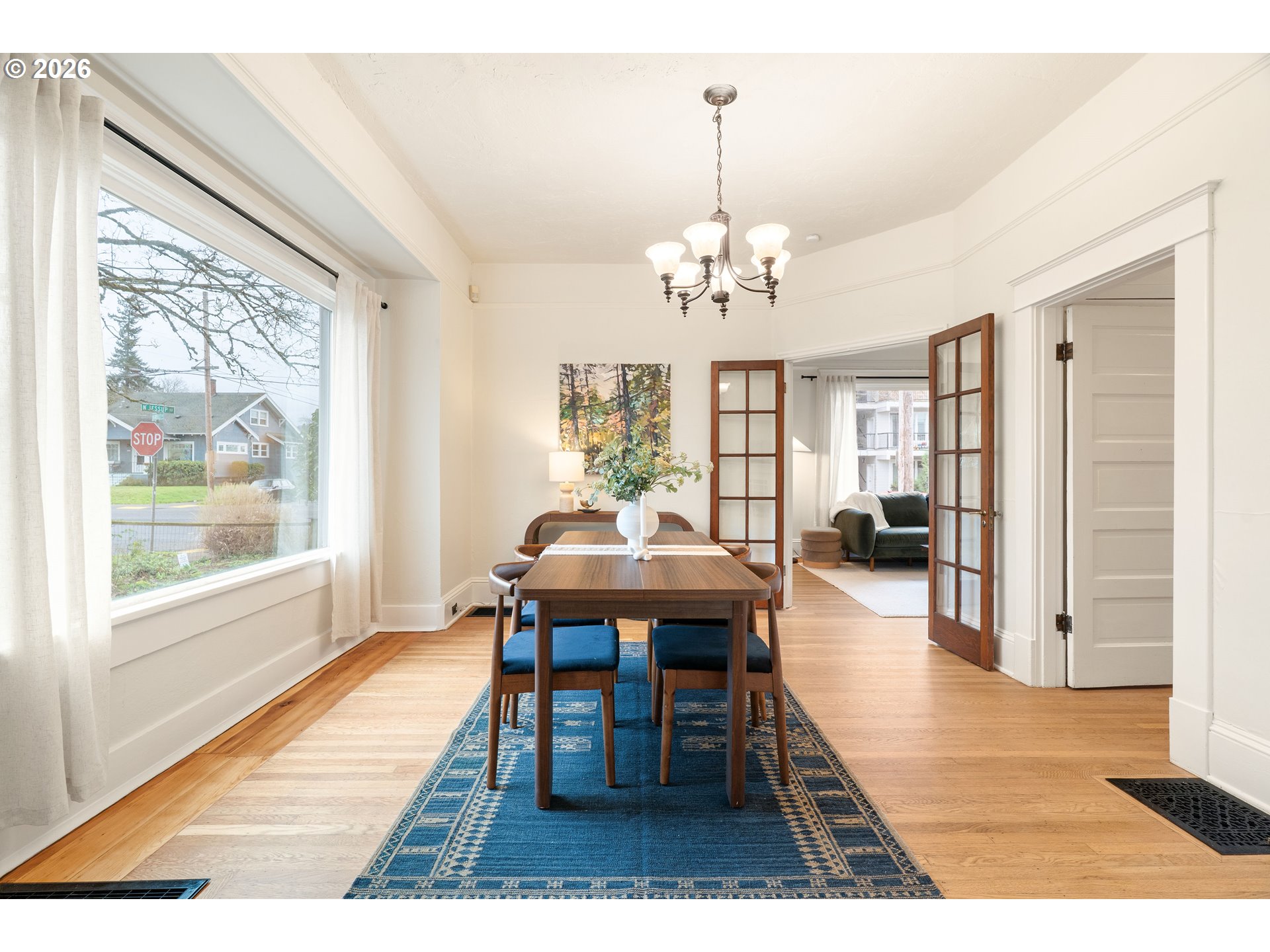 property viewer photo 8