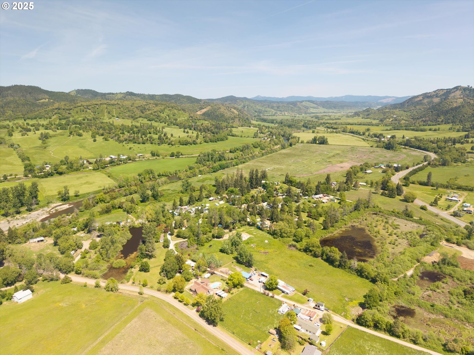 main property photo 18
