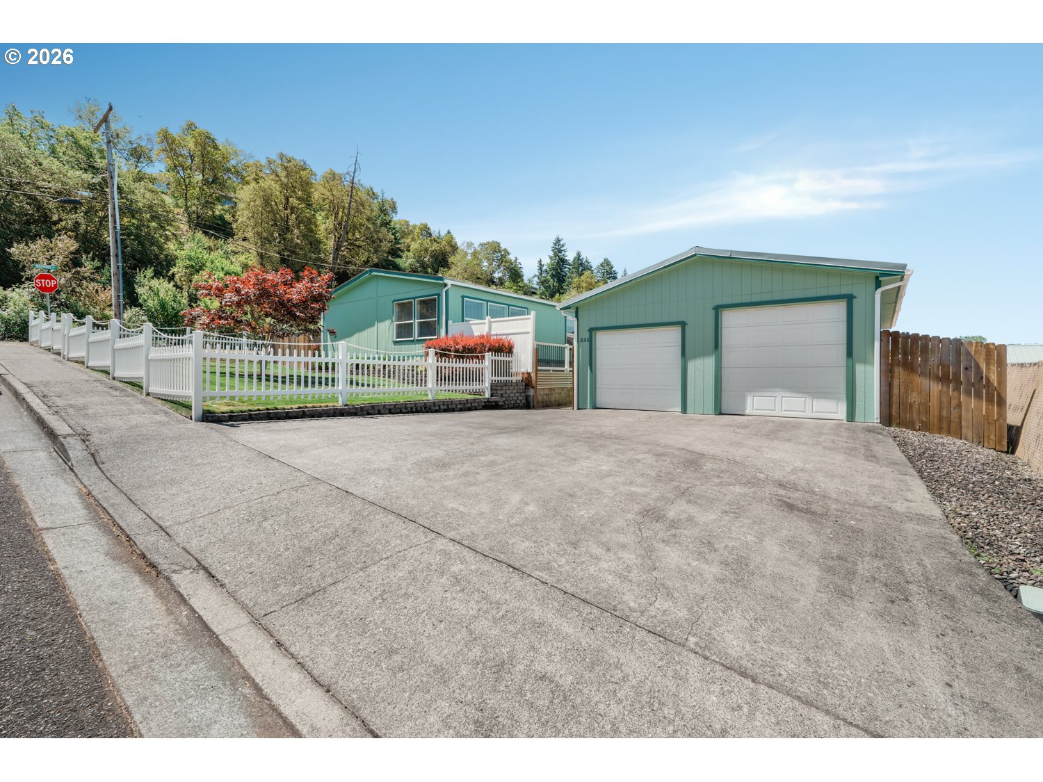 main property photo 19