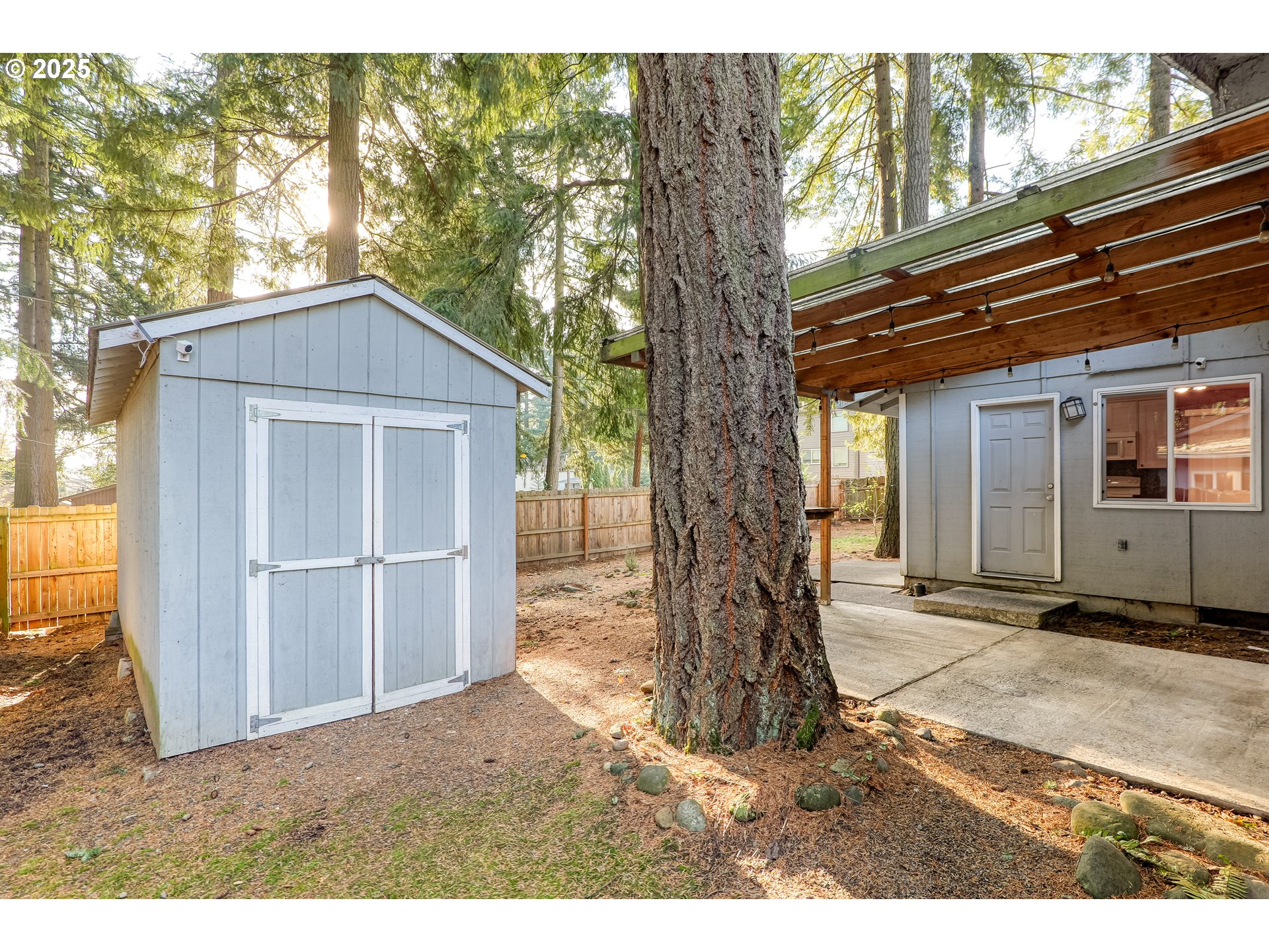 property viewer photo 18