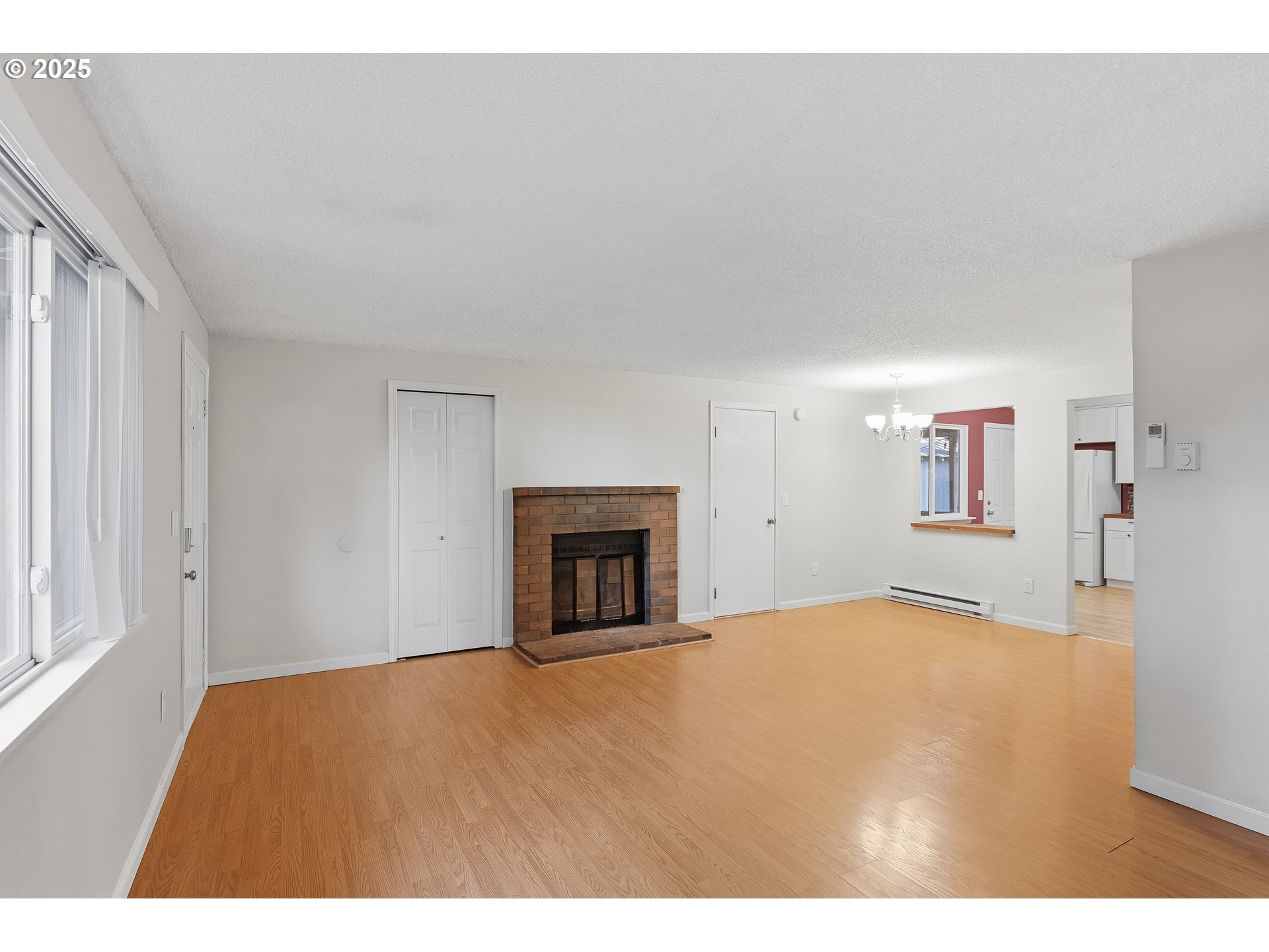 property viewer photo 3