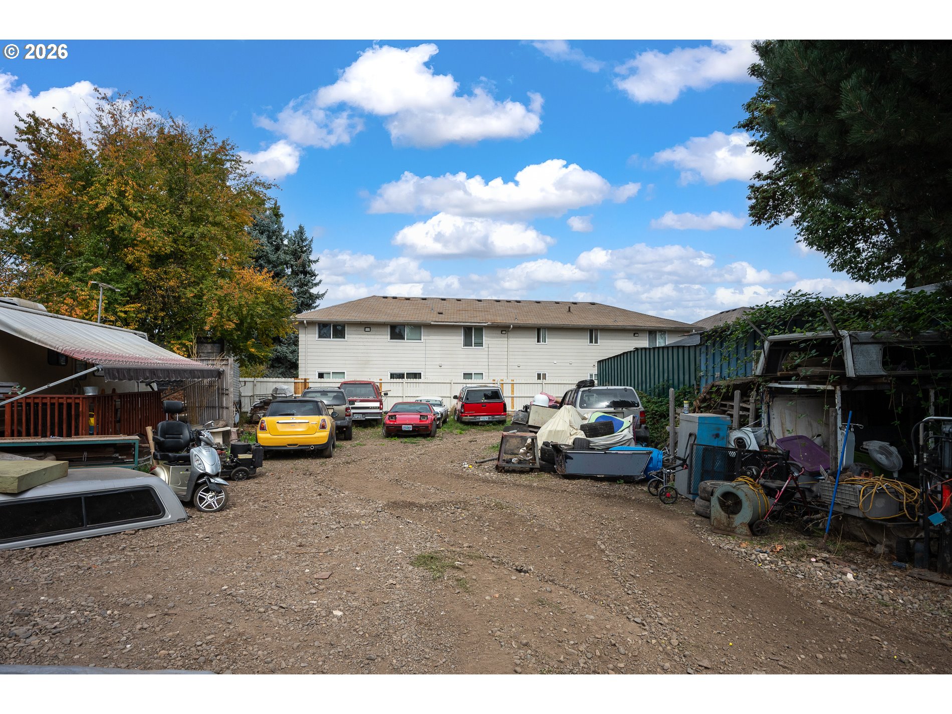 main property photo 8