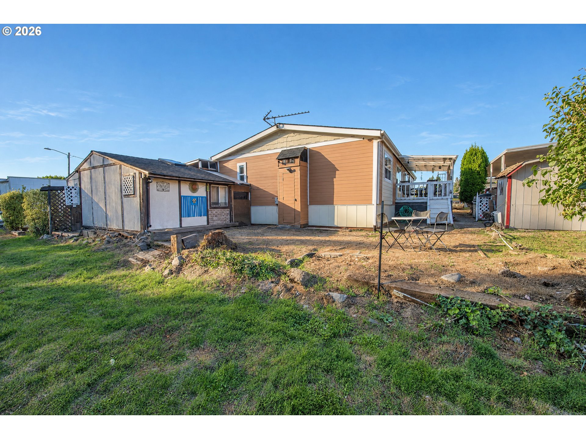 main property photo 22