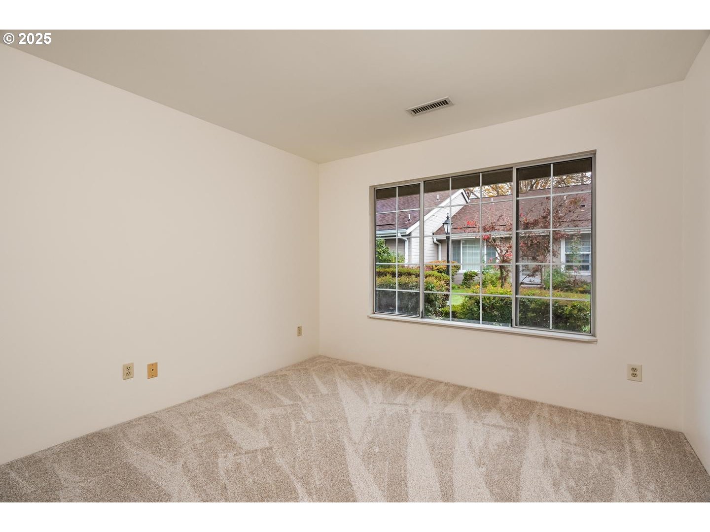 property viewer photo 29