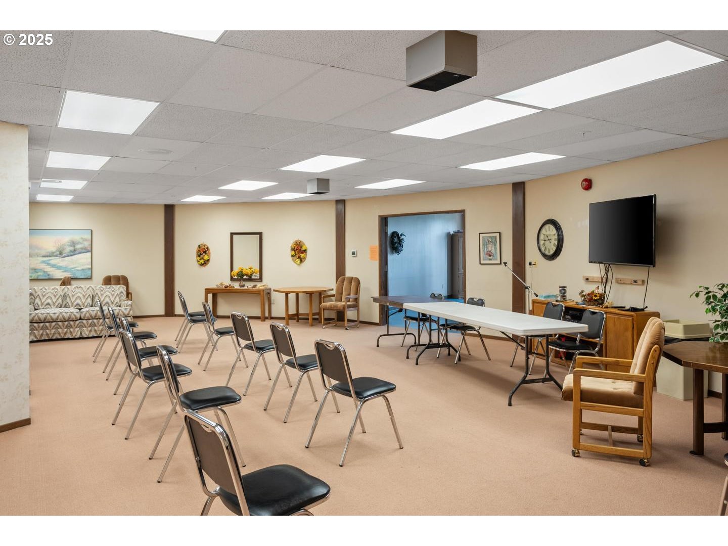 property viewer photo 36