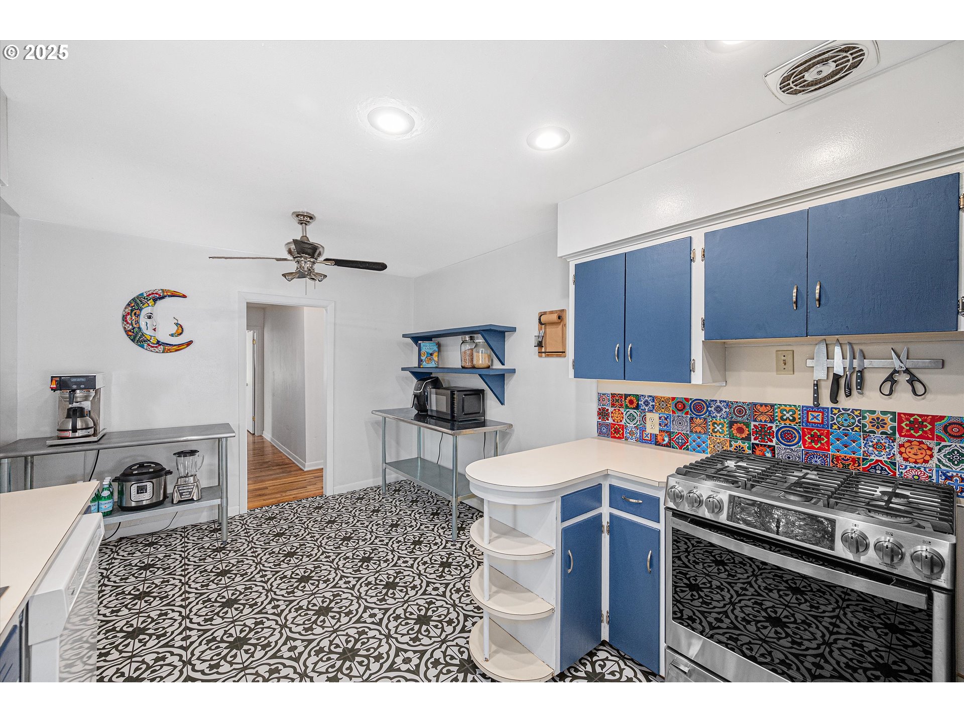 property viewer photo 11