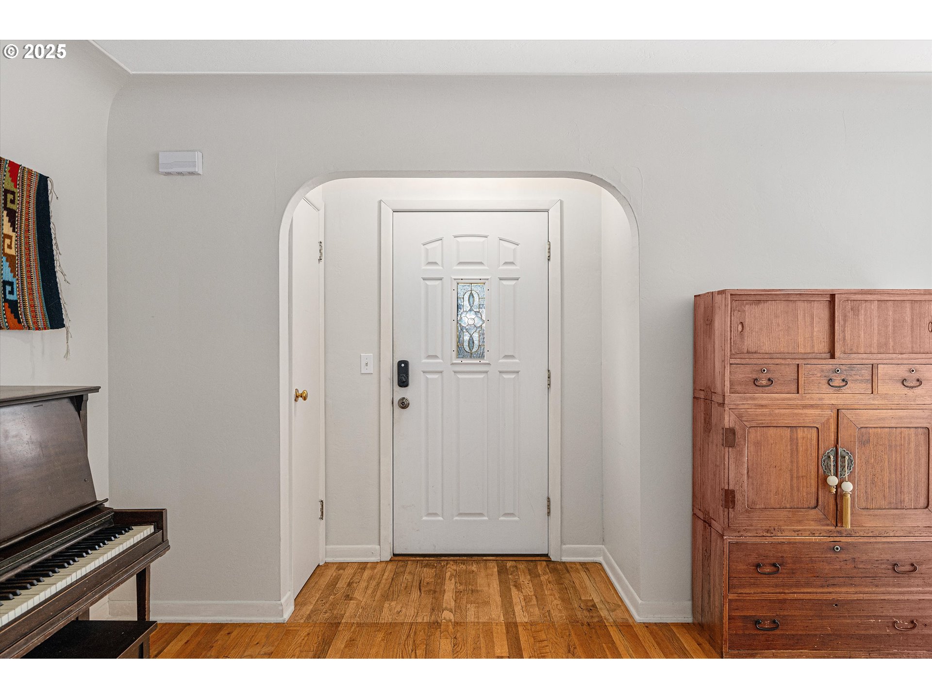 property viewer photo 2