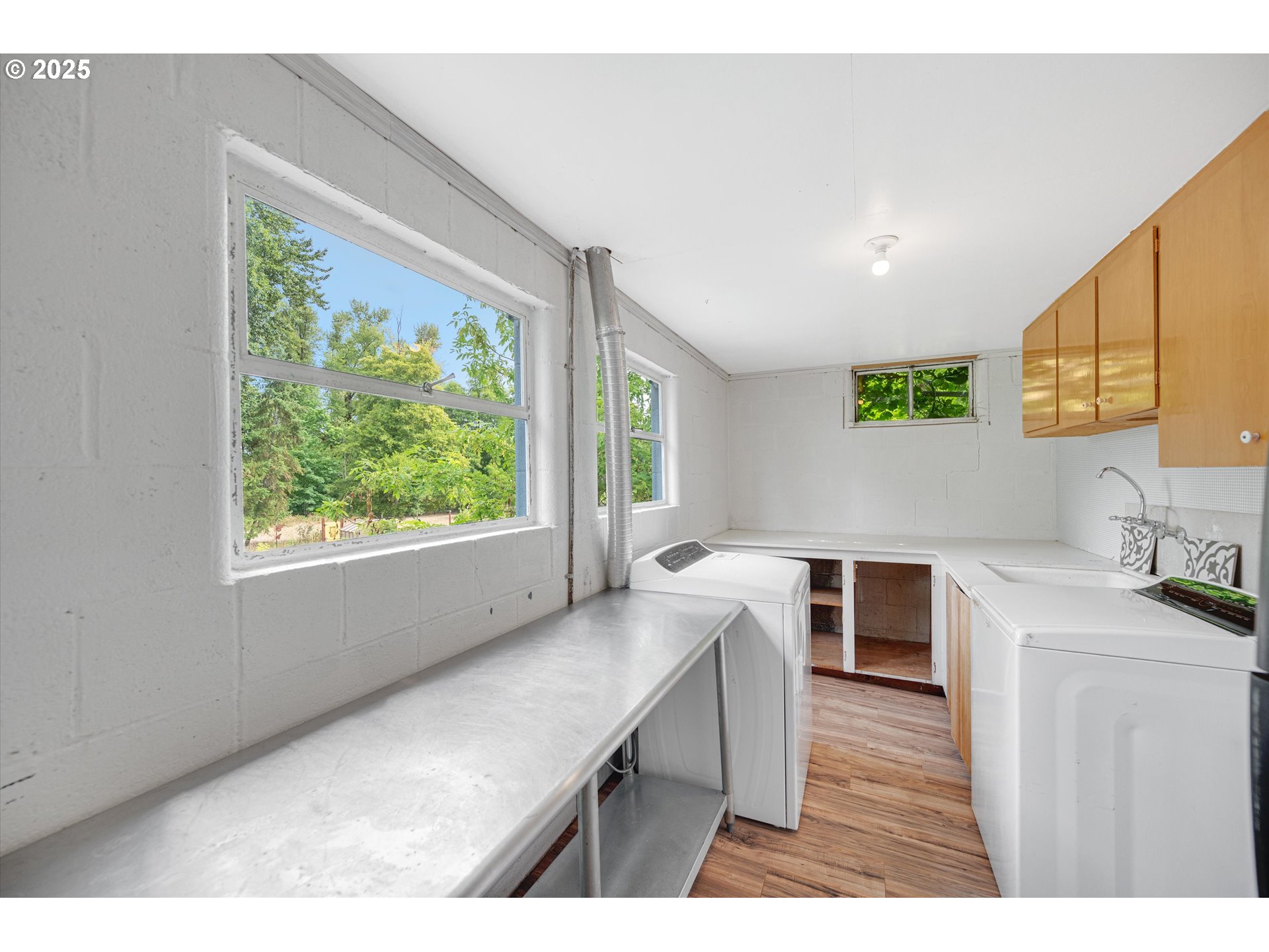 property viewer photo 28