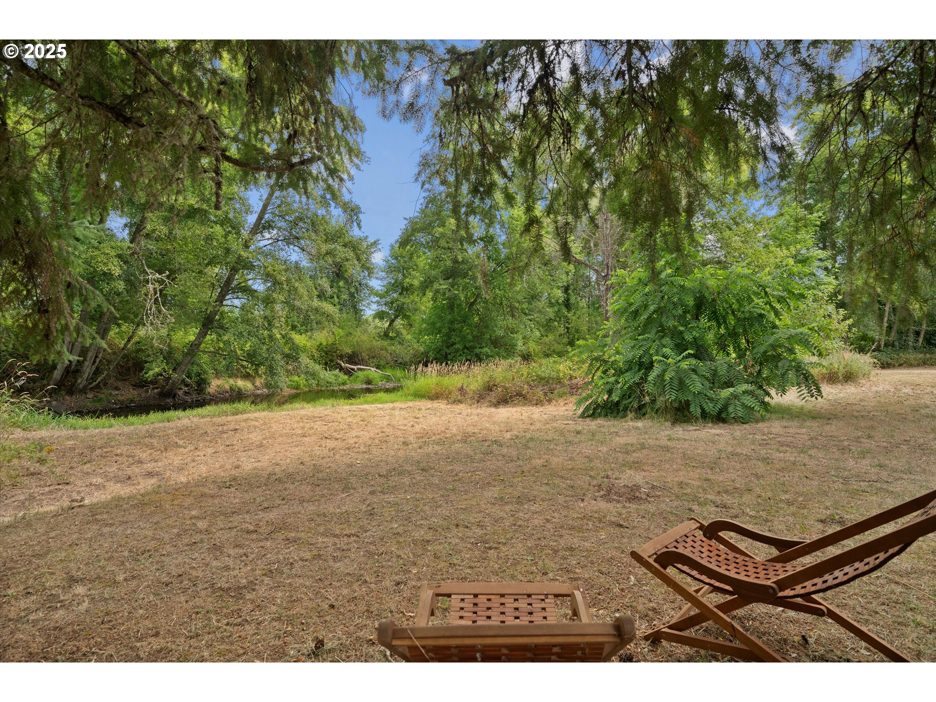 property viewer photo 38