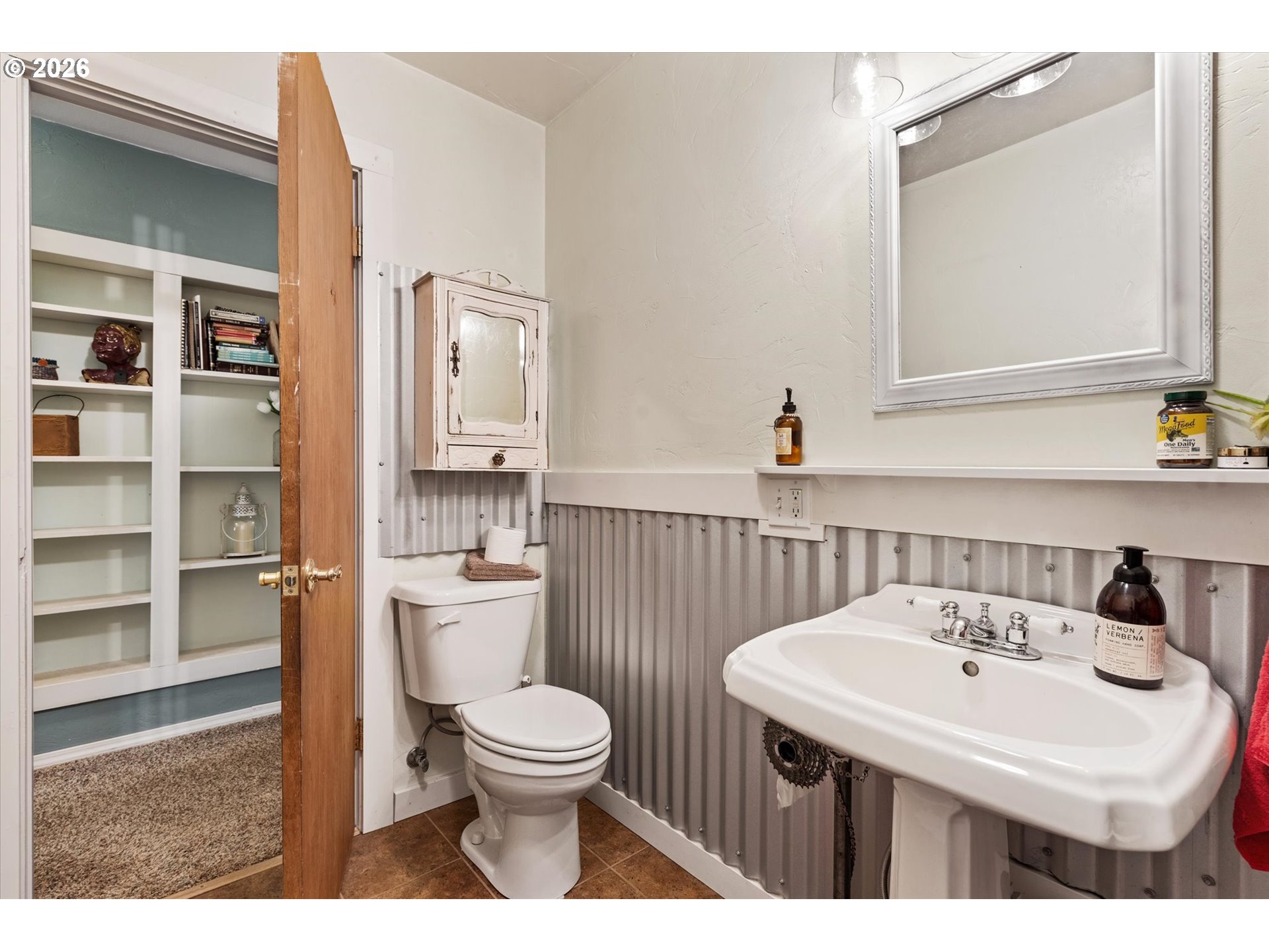 main property photo 35