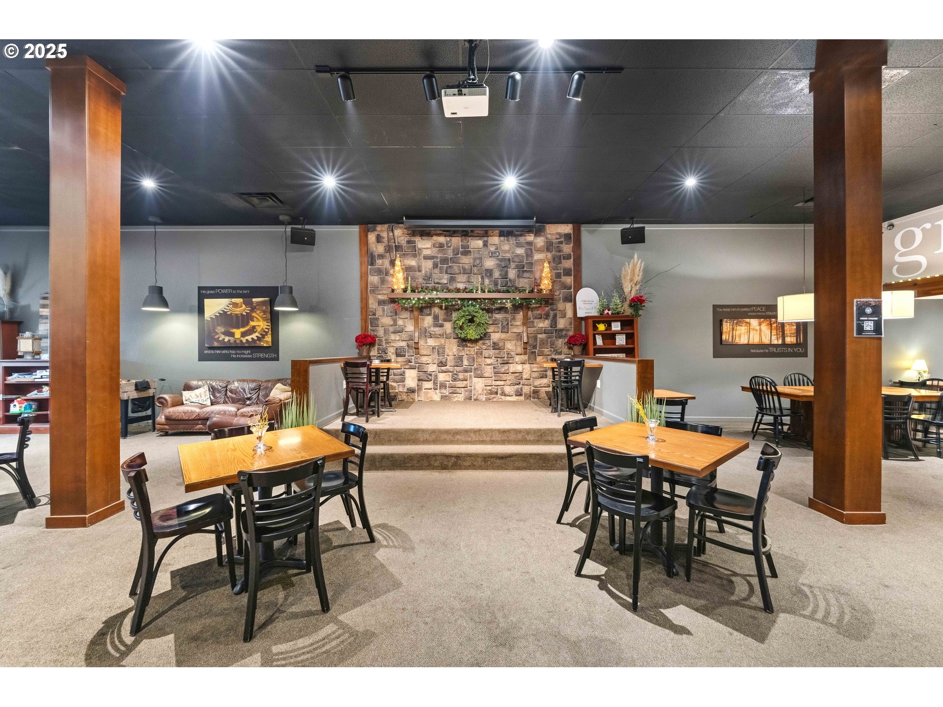 main property photo 9