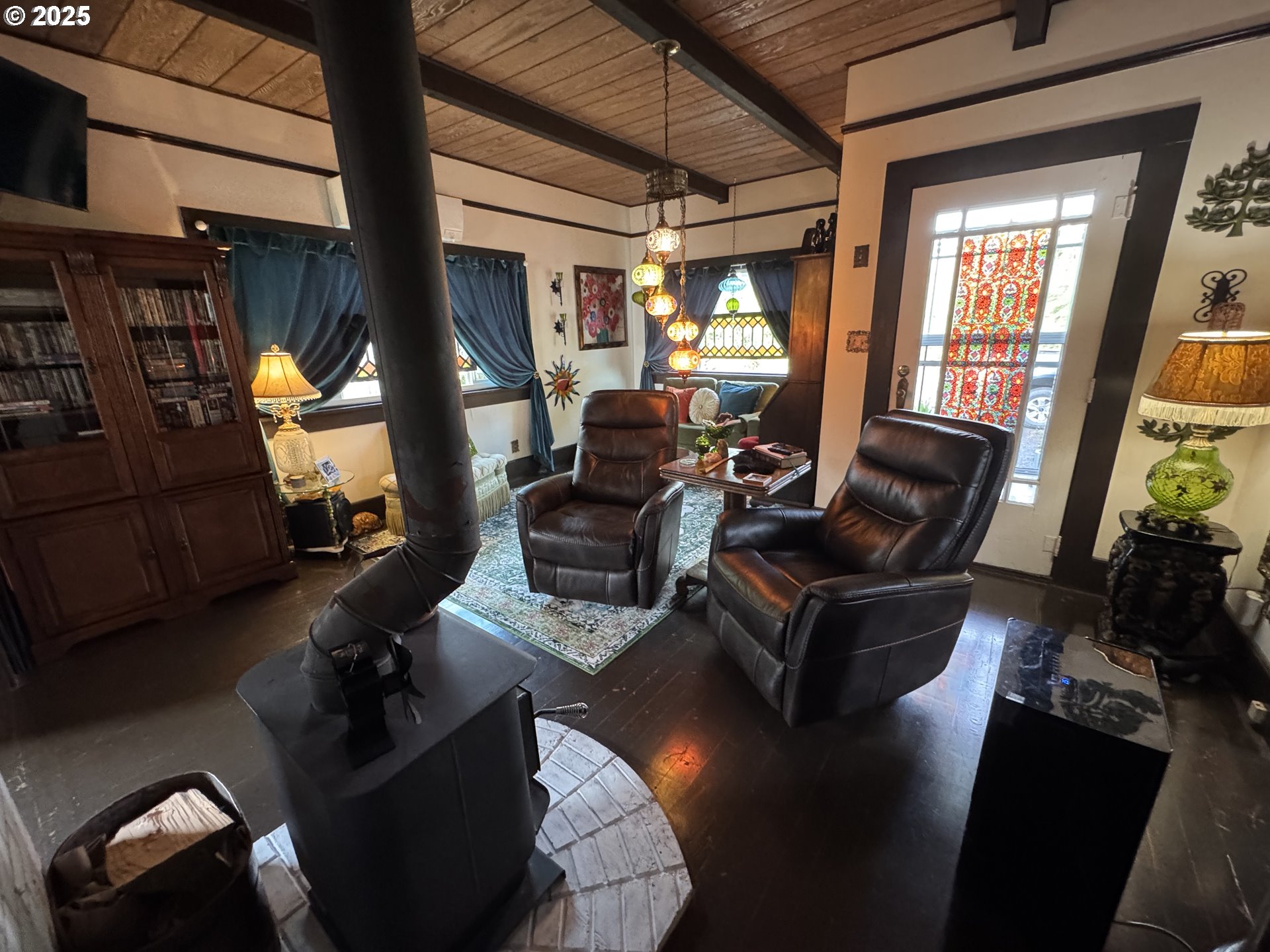 main property photo 13