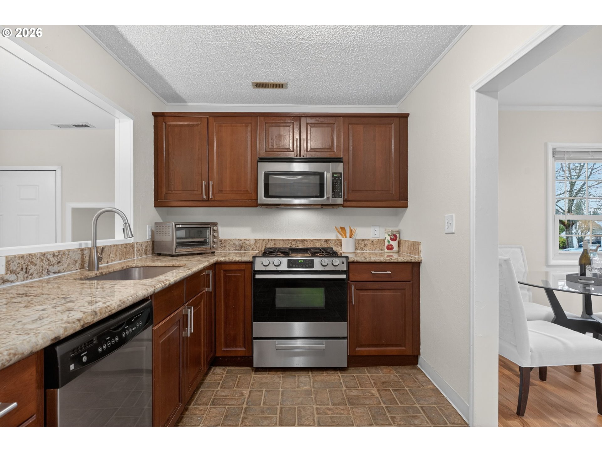 property viewer photo 11