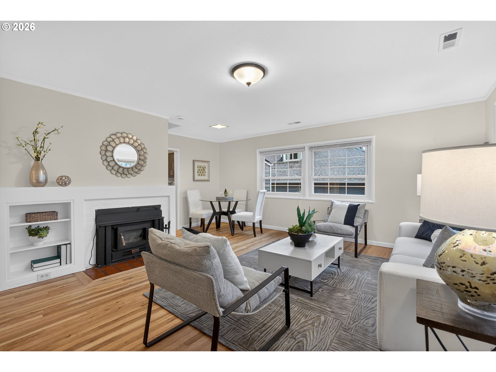 property viewer photo 2
