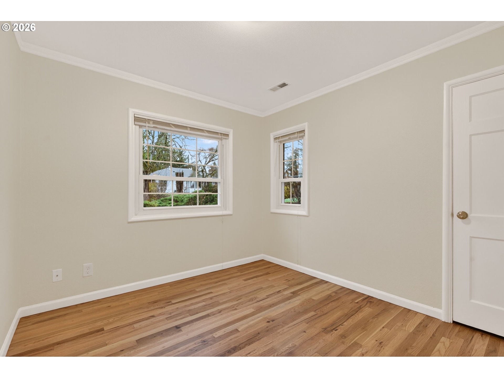 property viewer photo 24