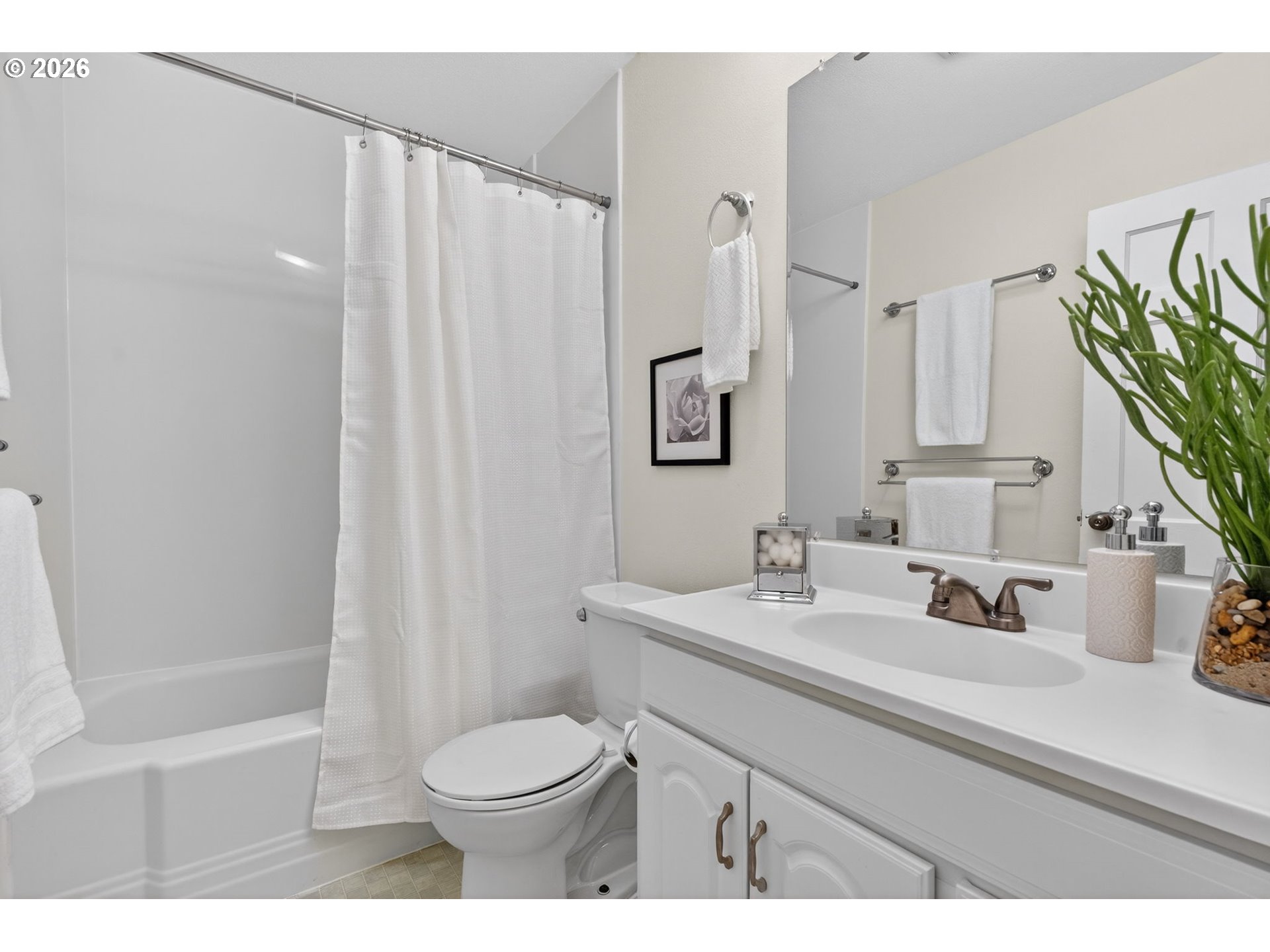 property viewer photo 25