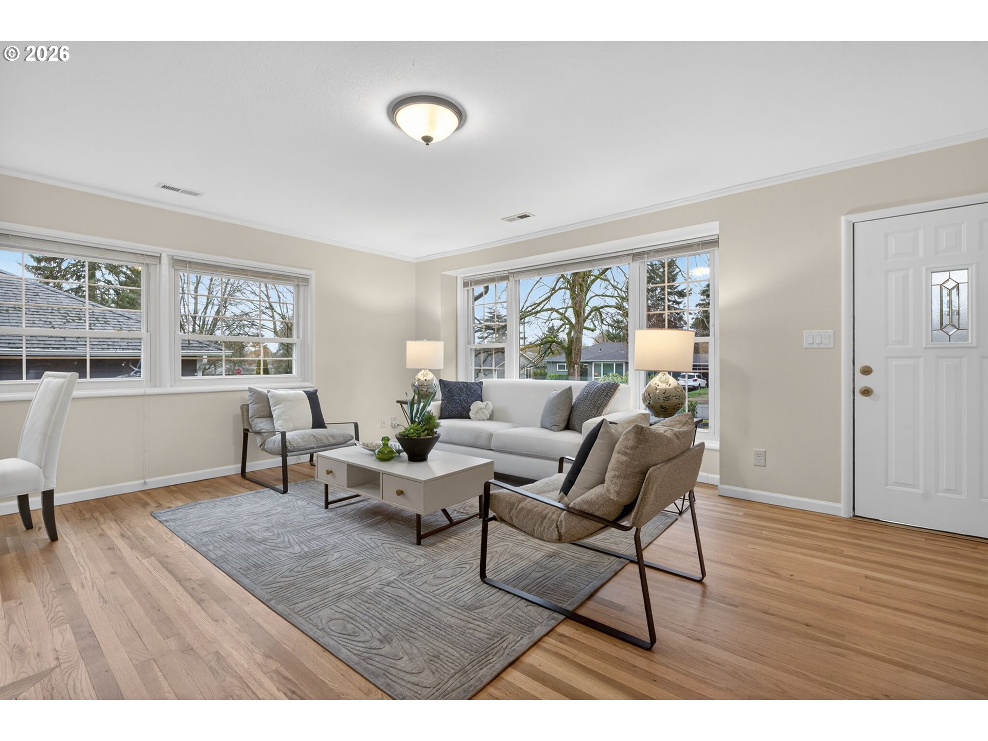 property viewer photo 3