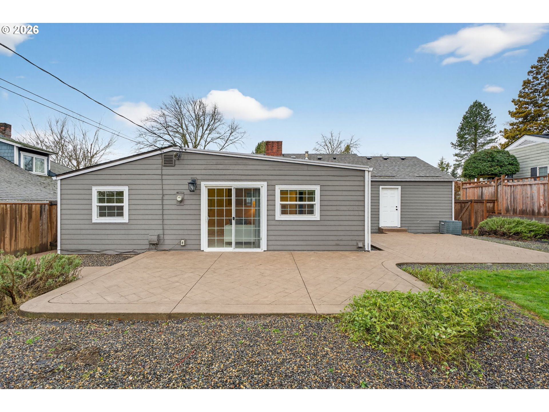 property viewer photo 33