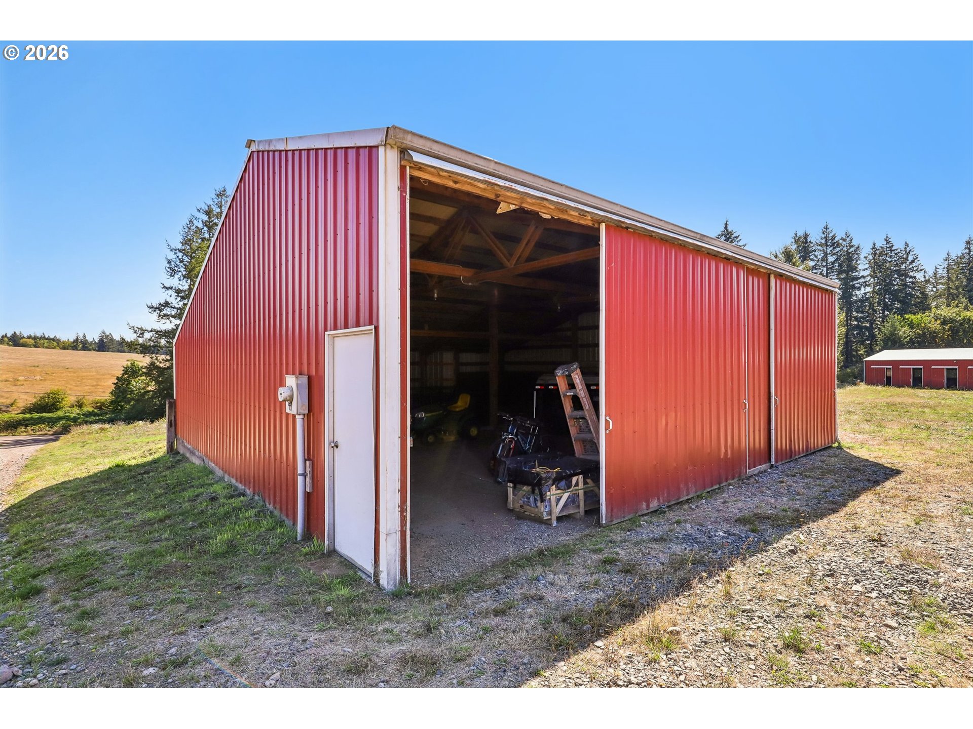 main property photo 38